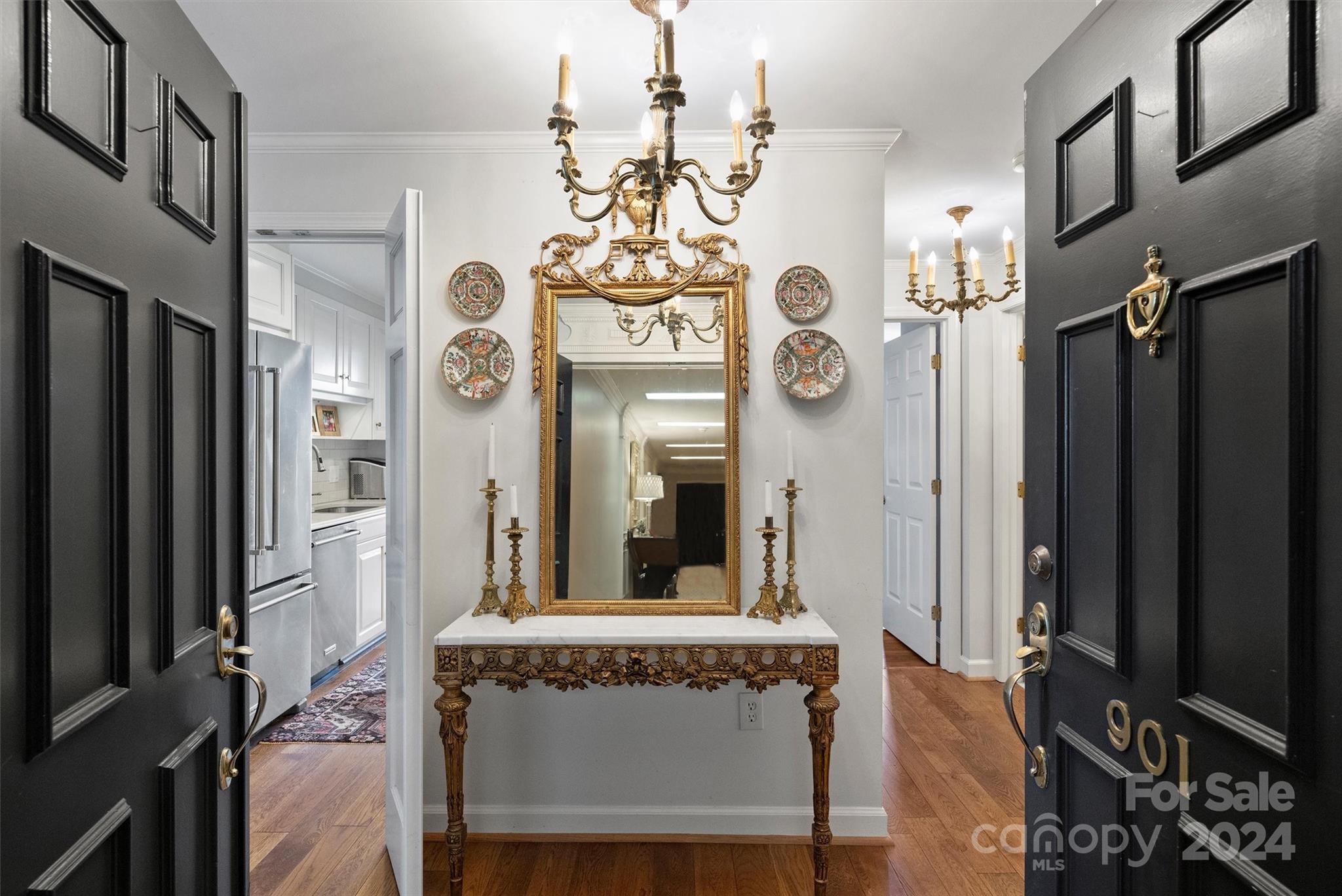 1530 Queens Road Unit: 901