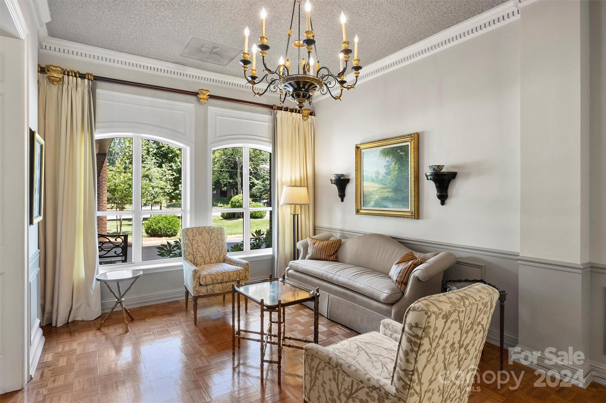 1530 Queens Road Unit: 901