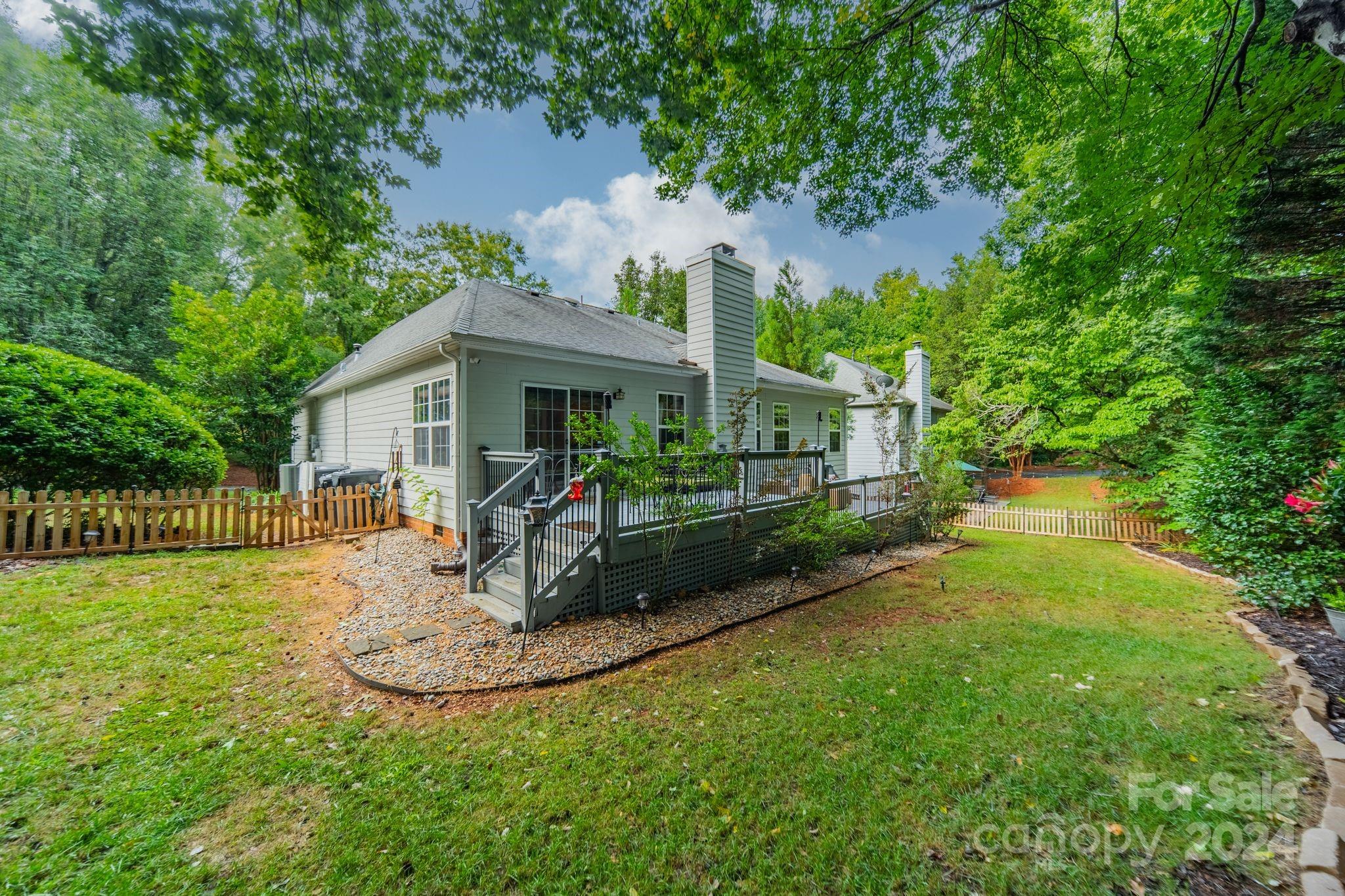13710 Glenford Place