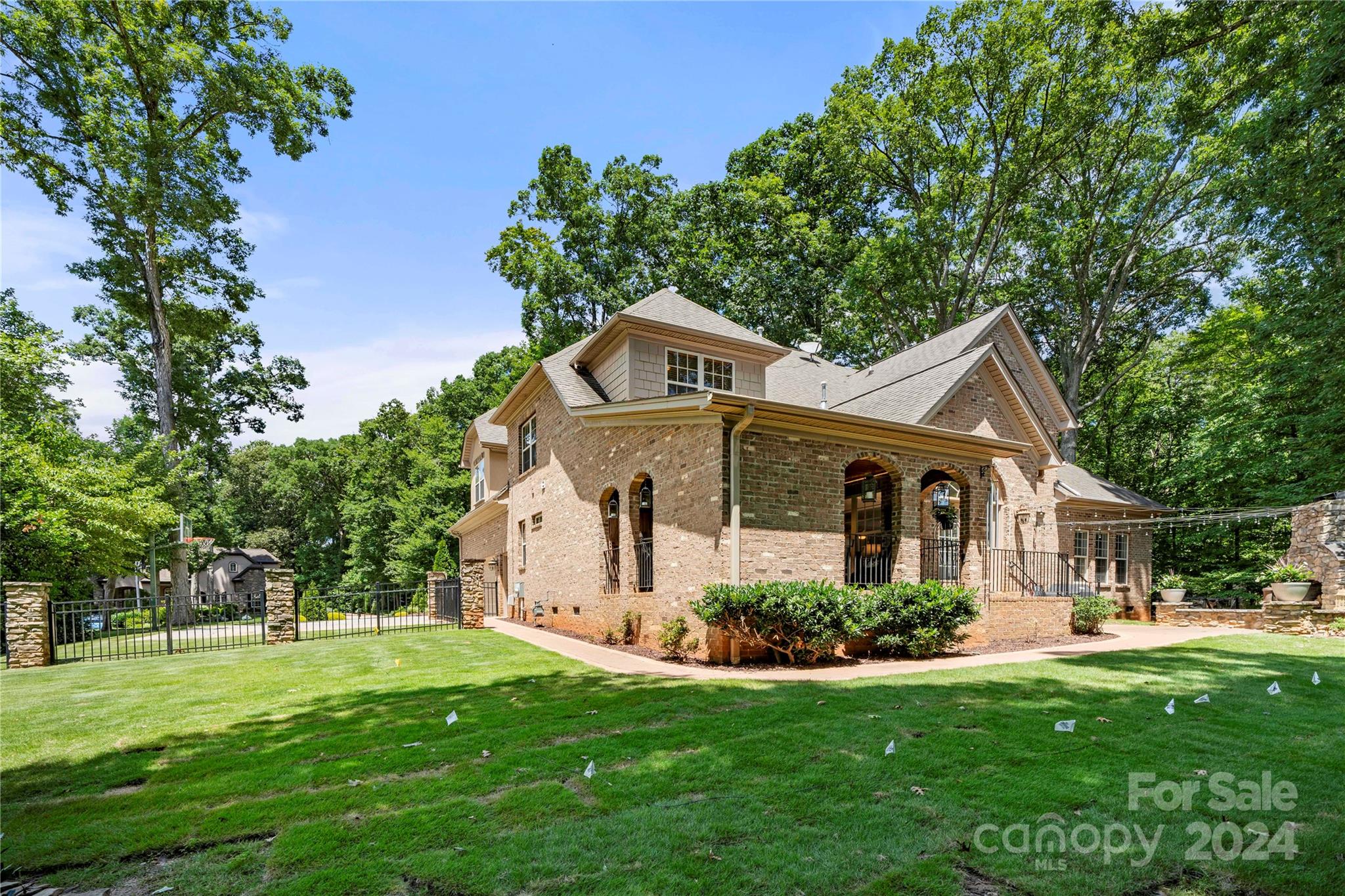 13122 Ginovanni Way