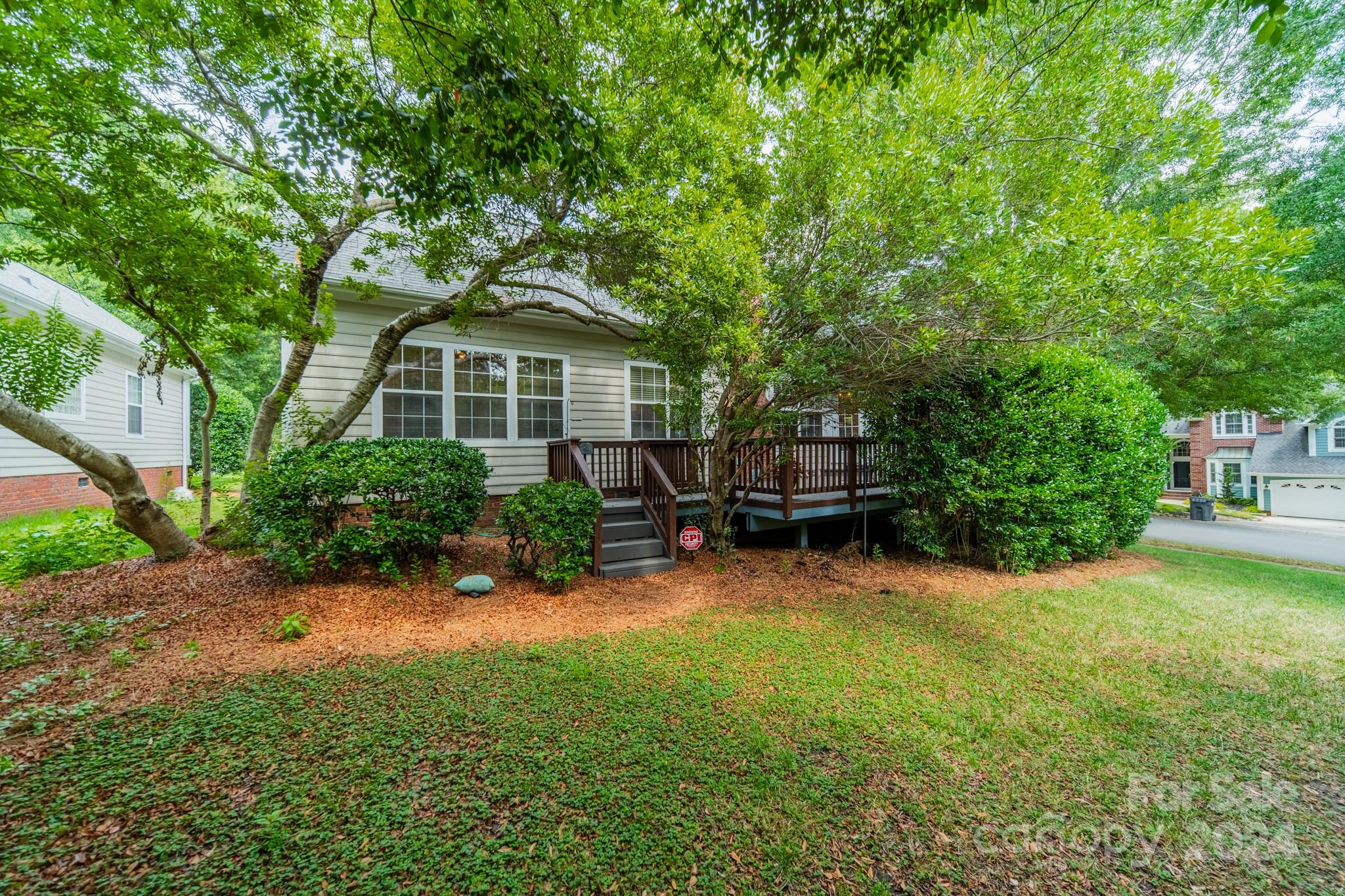 6342 Oxwynn Lane