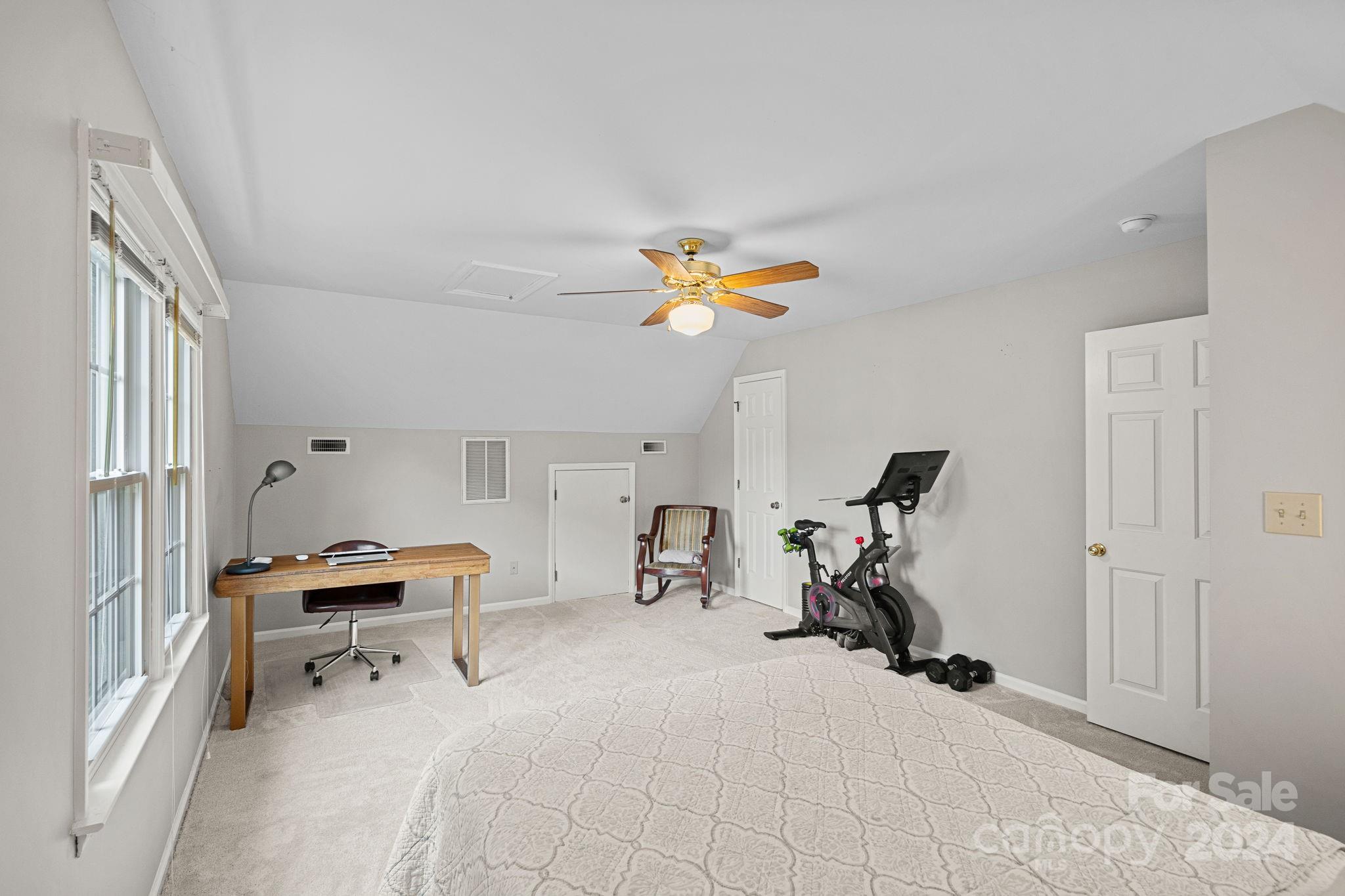 3000 Heathgate Road