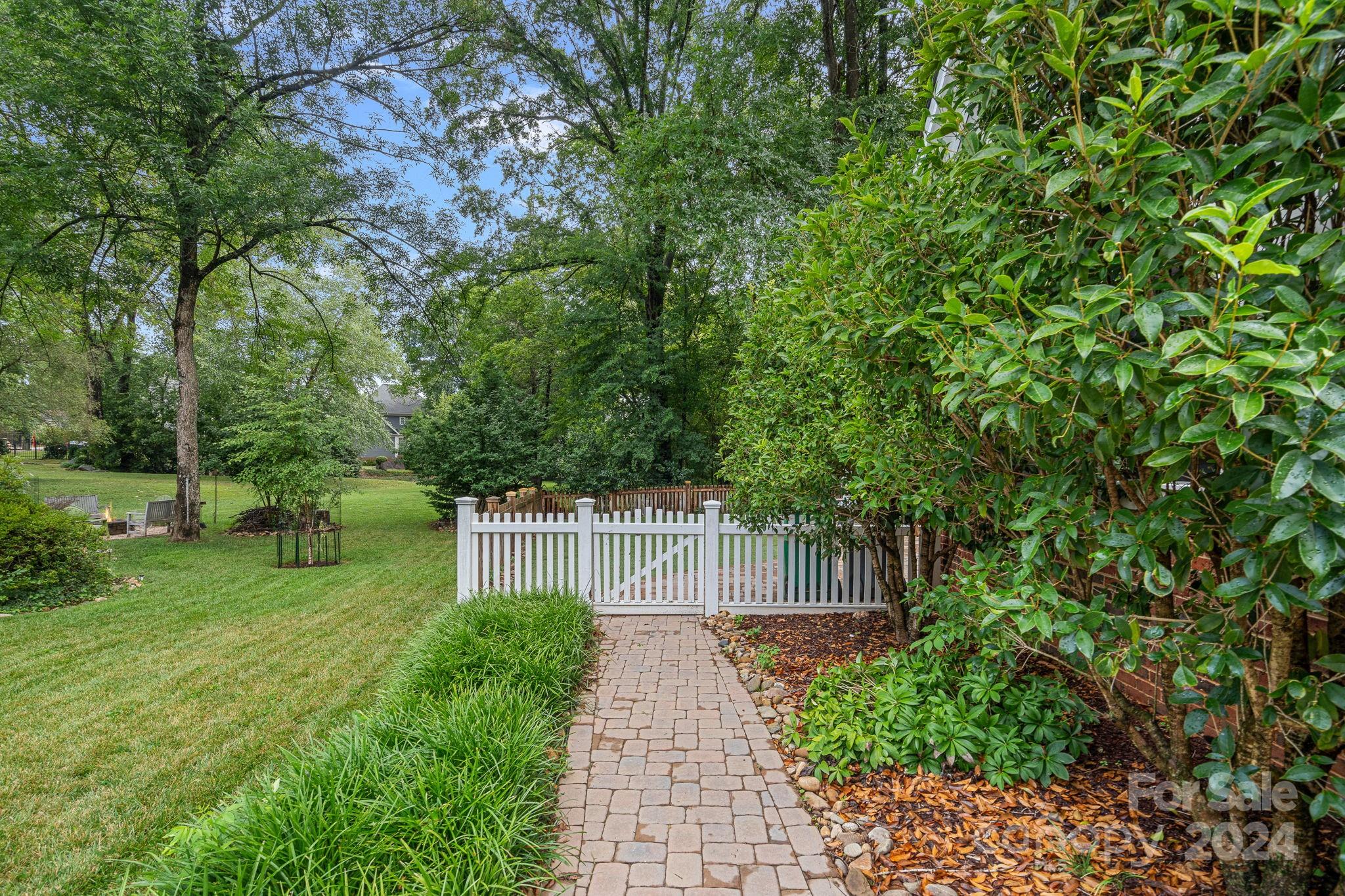 3000 Heathgate Road