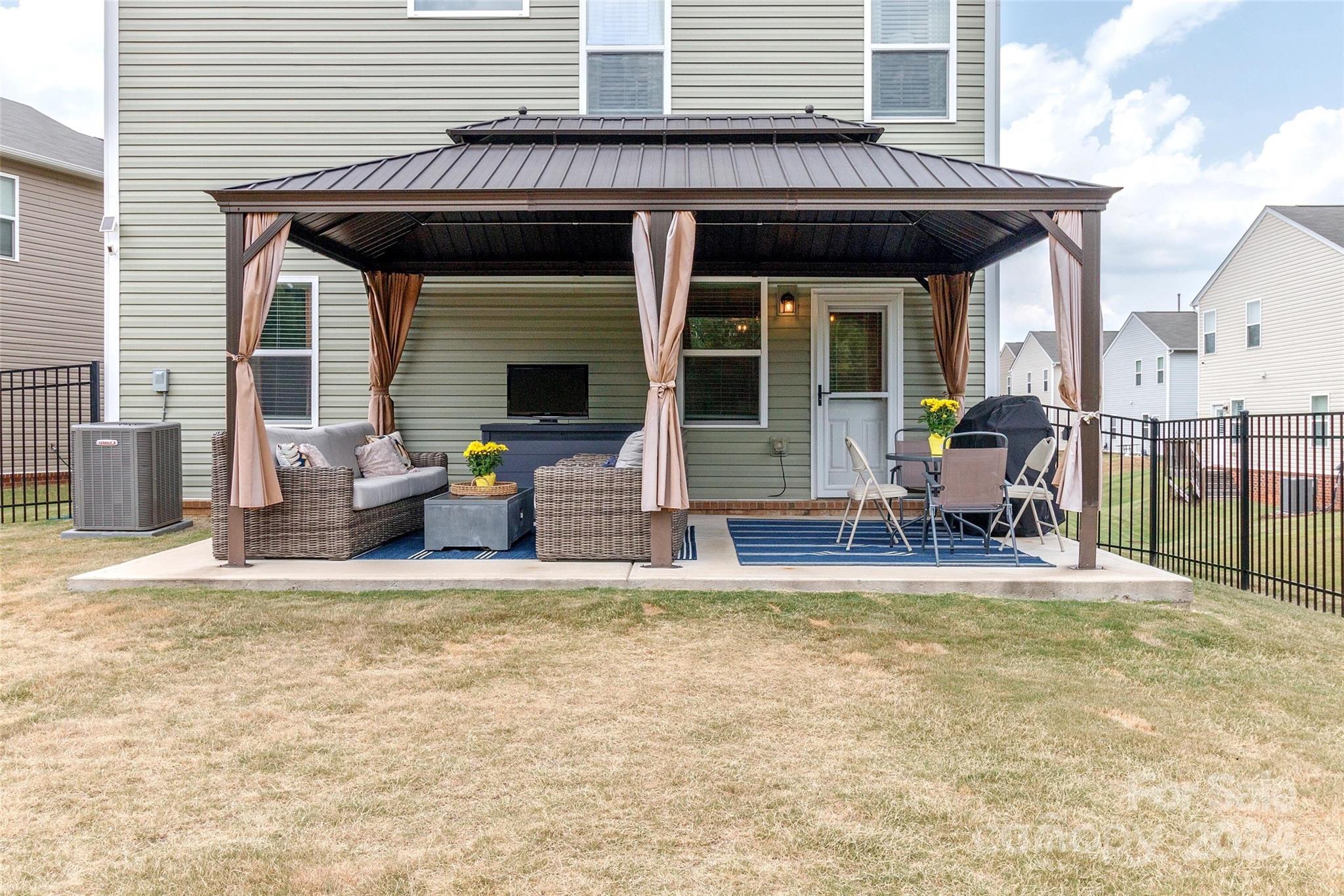 1546 Starmount Cove Lane