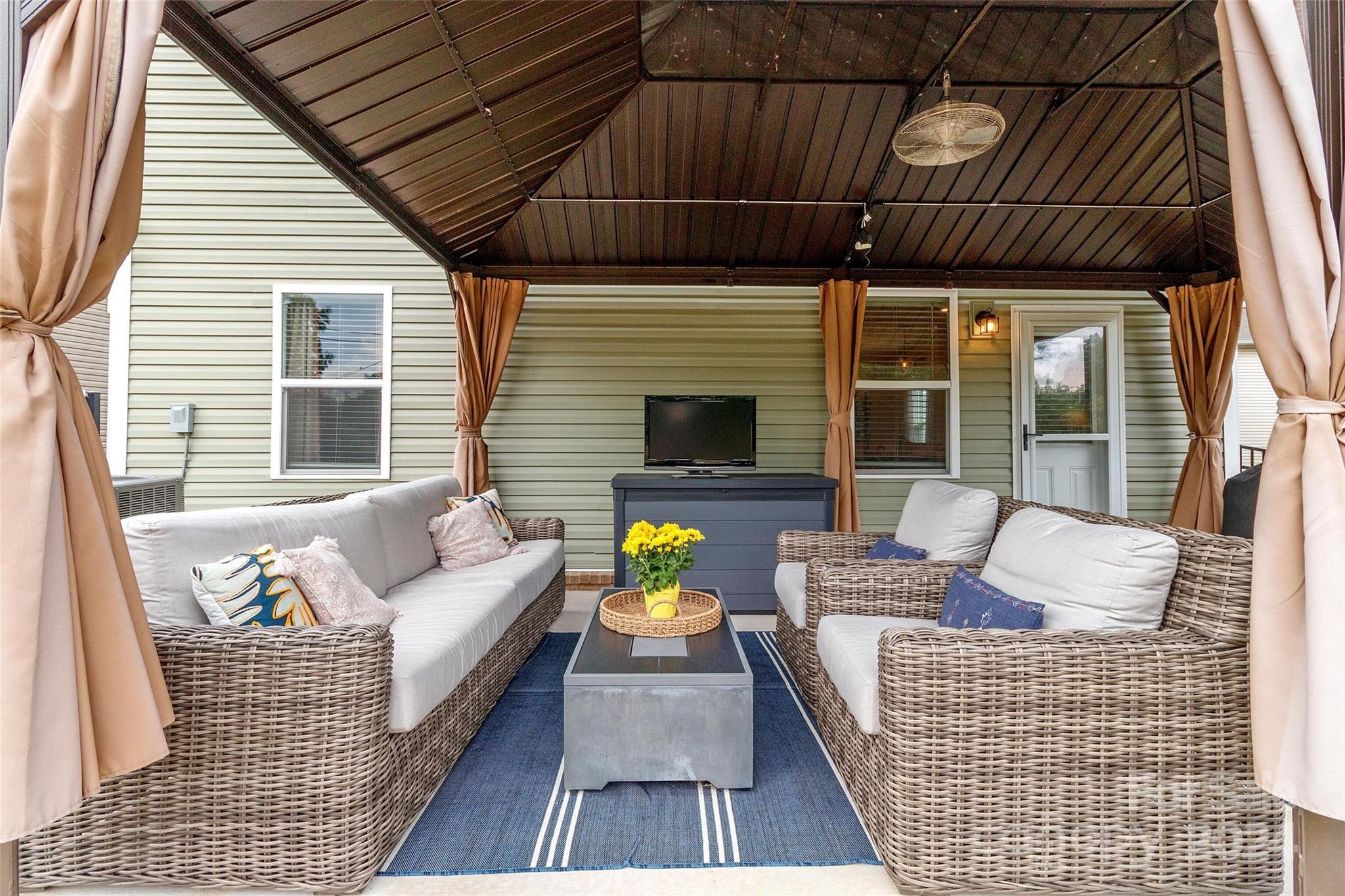 1546 Starmount Cove Lane