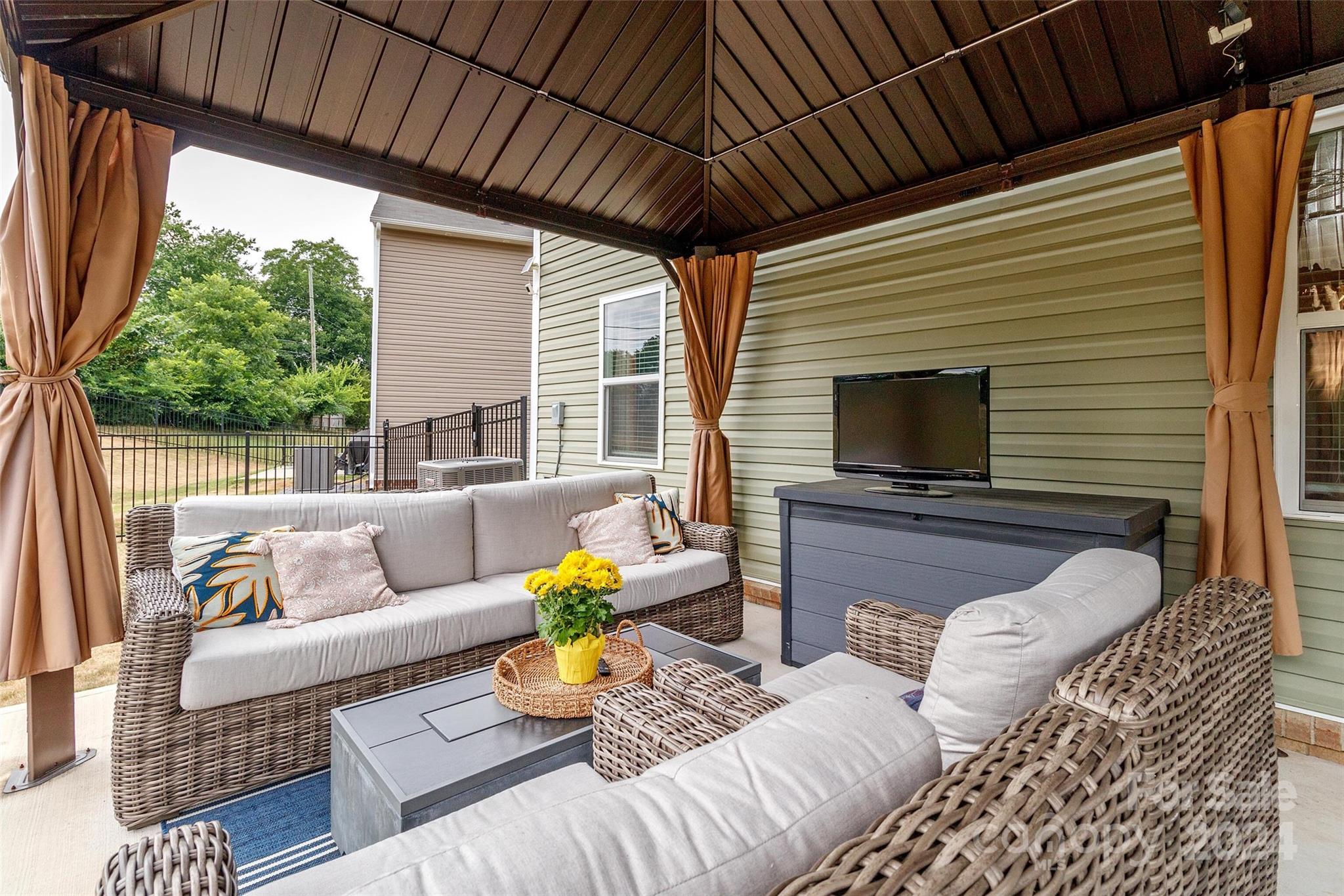 1546 Starmount Cove Lane
