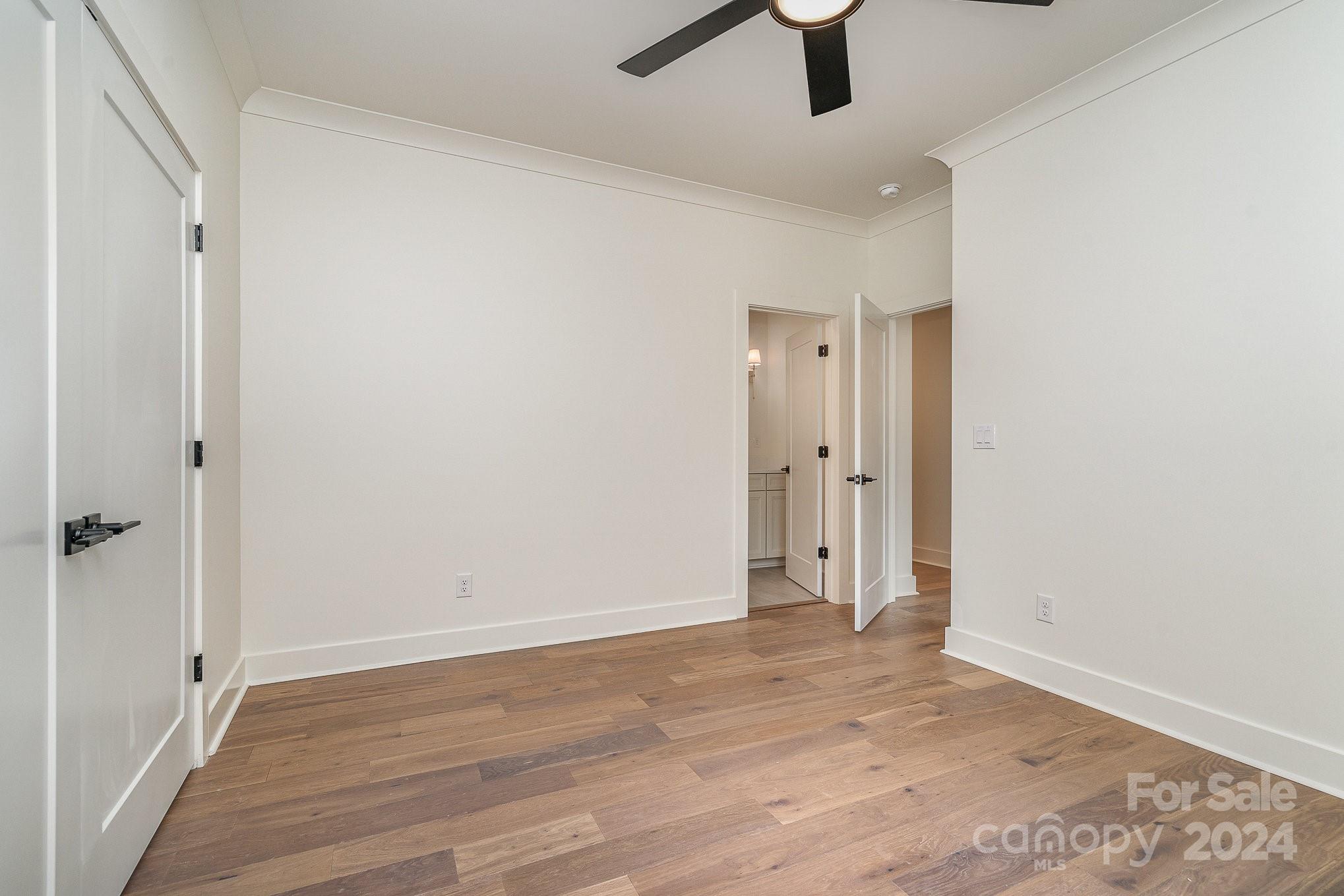 1542 Winston Drive