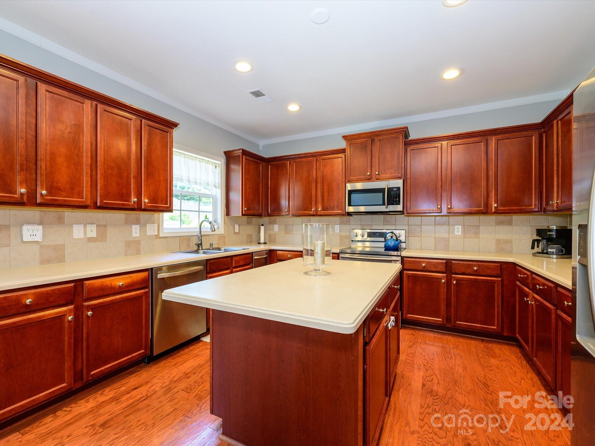 1103 Deep Hollow Court