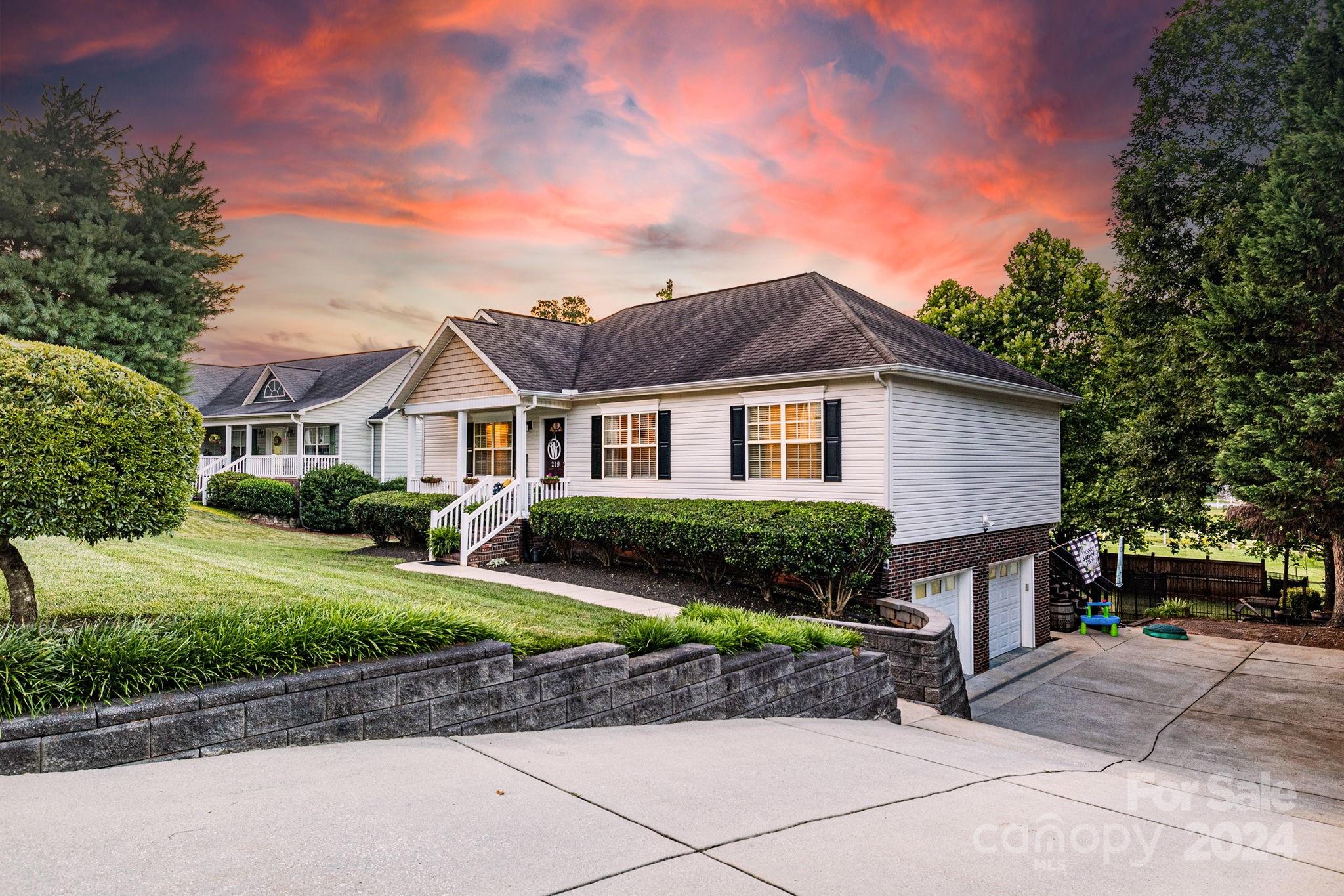 219 Heather Glen Lane