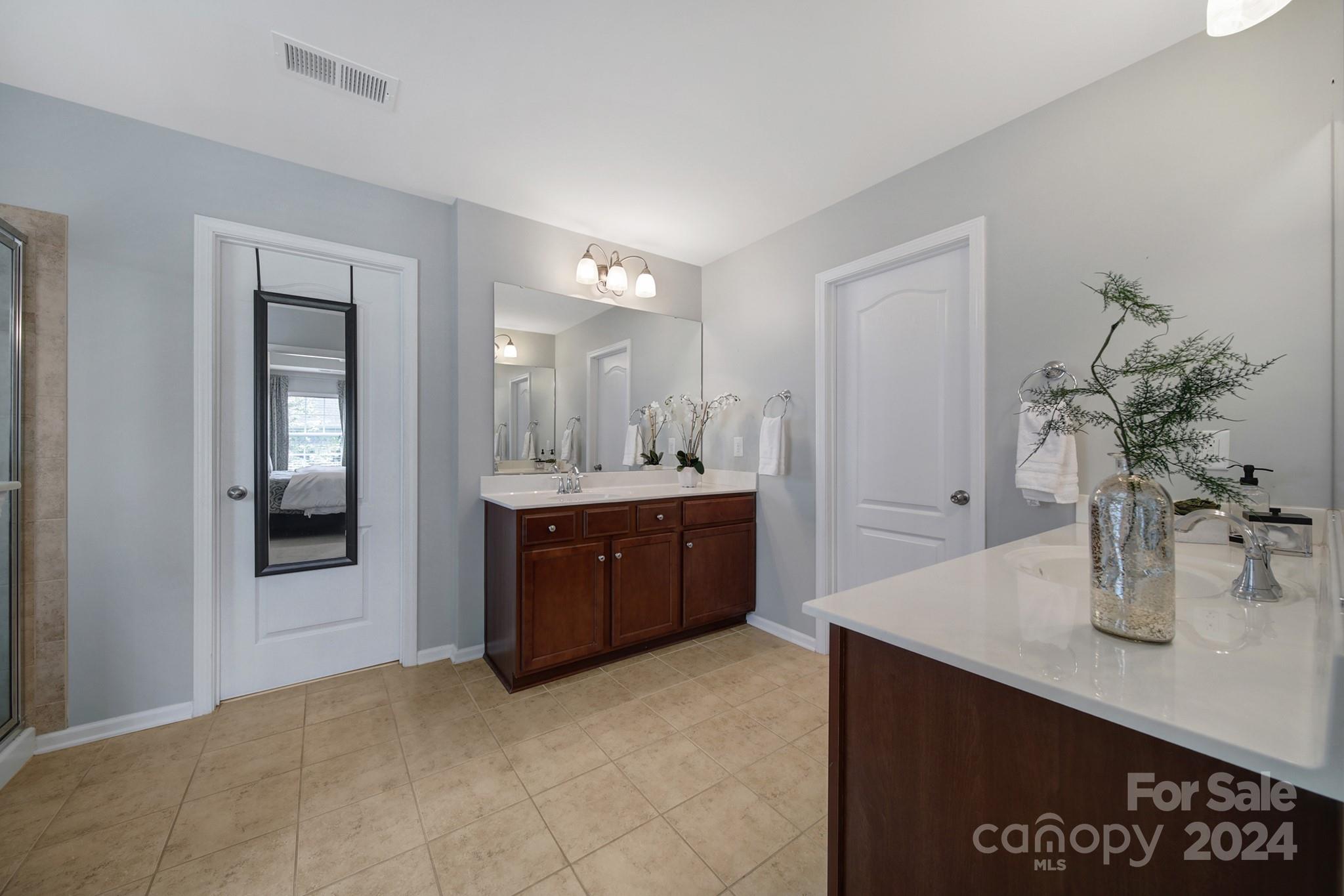 10257 Elizabeth Crest Lane