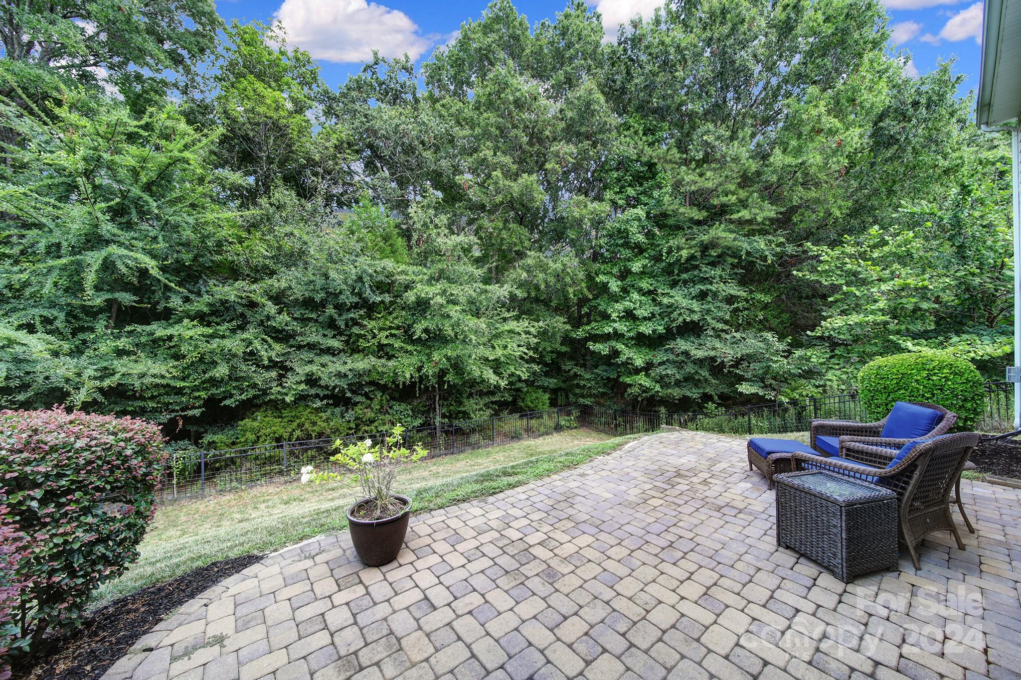 10257 Elizabeth Crest Lane