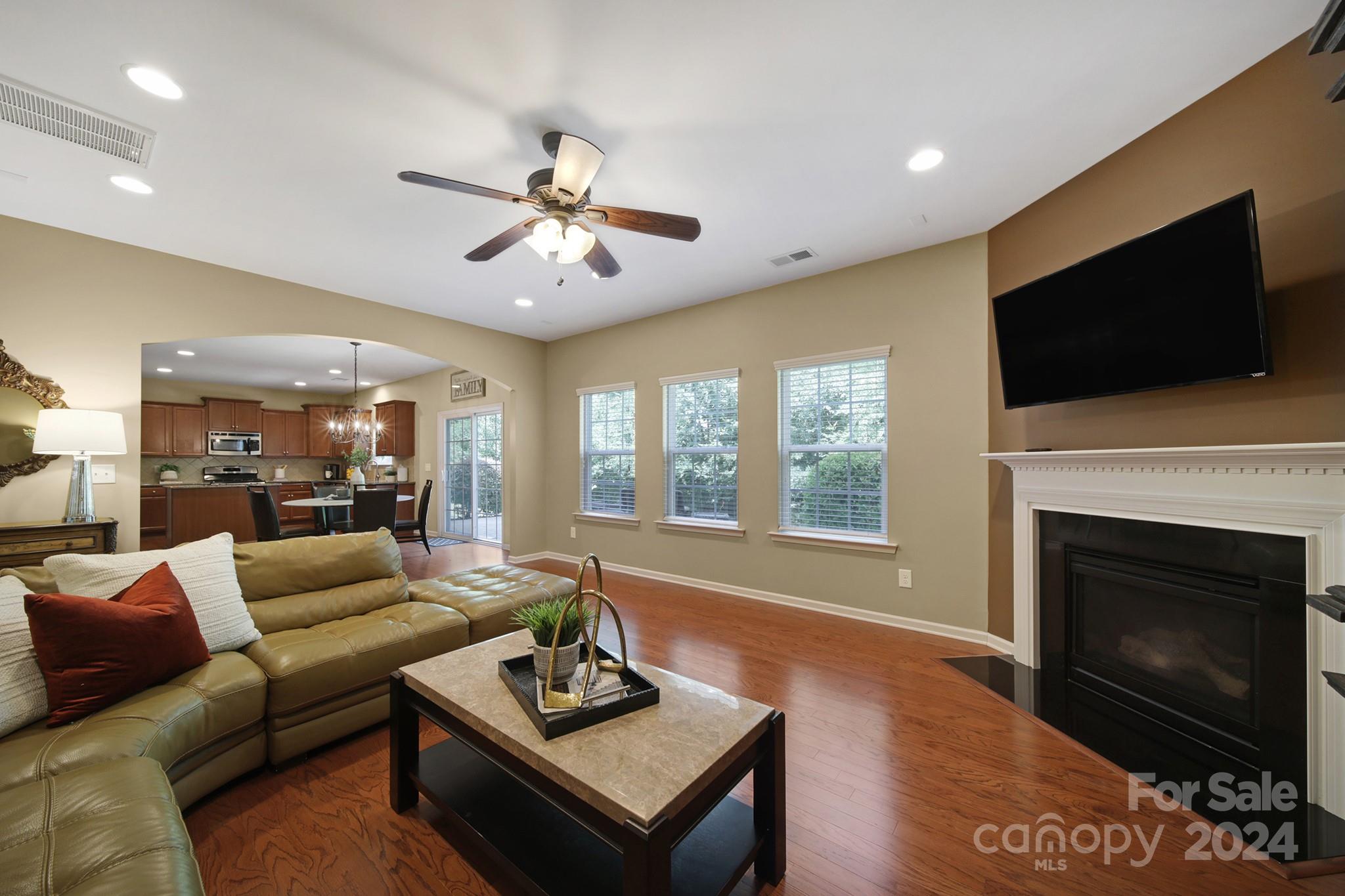 10257 Elizabeth Crest Lane