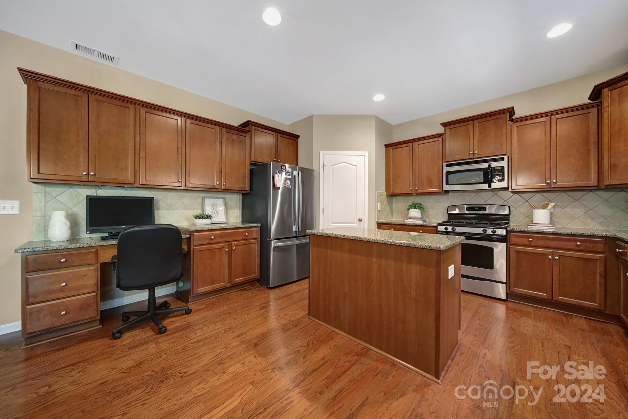 10257 Elizabeth Crest Lane