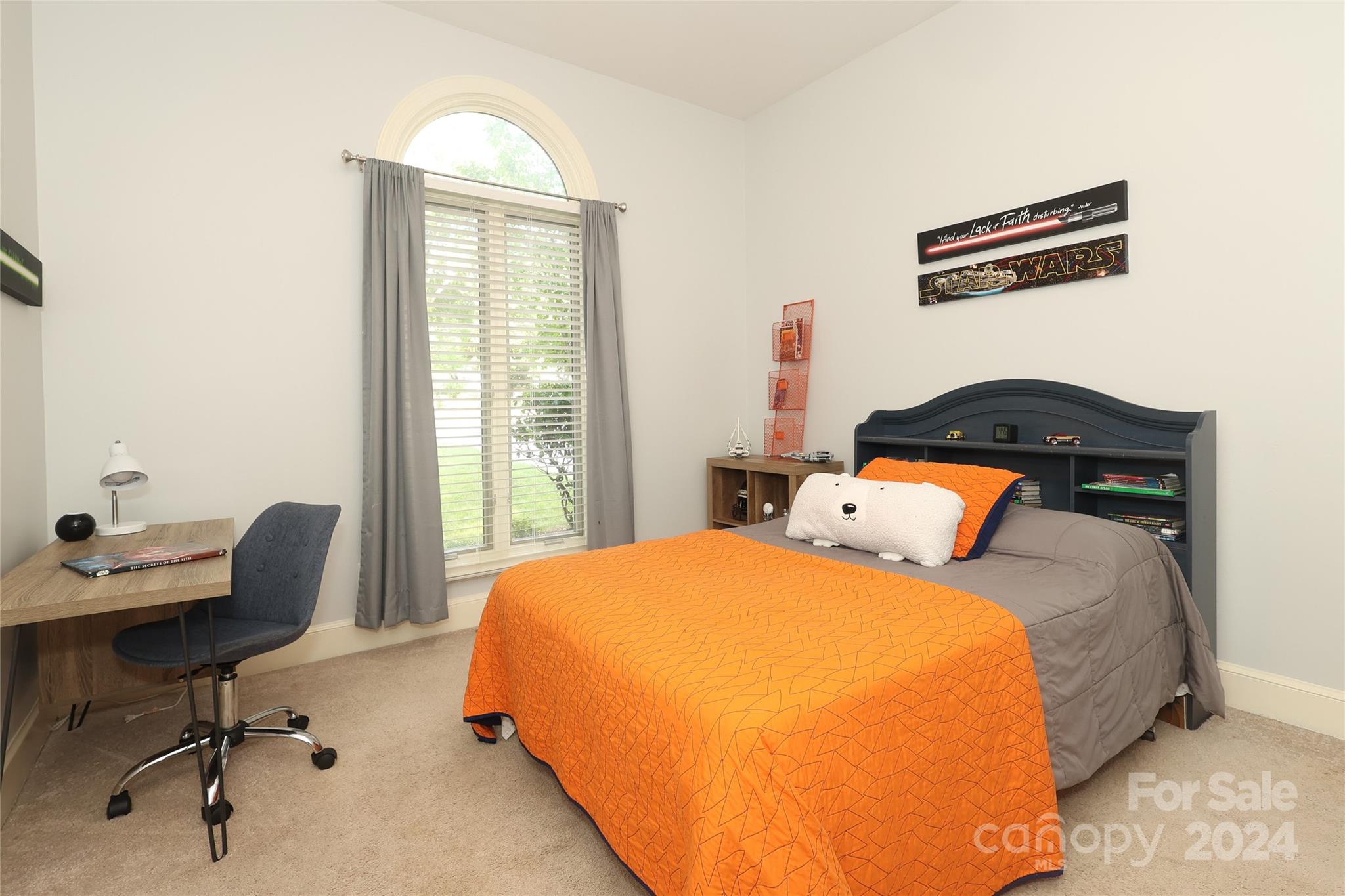 6552 Shaftesbury Road