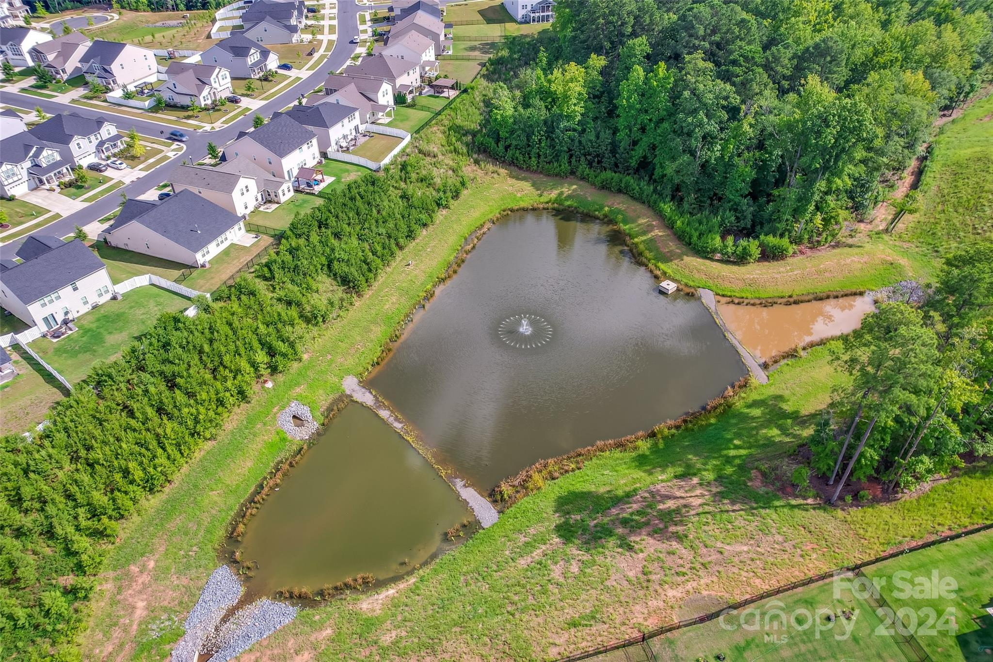 15004 Red Canoe Way