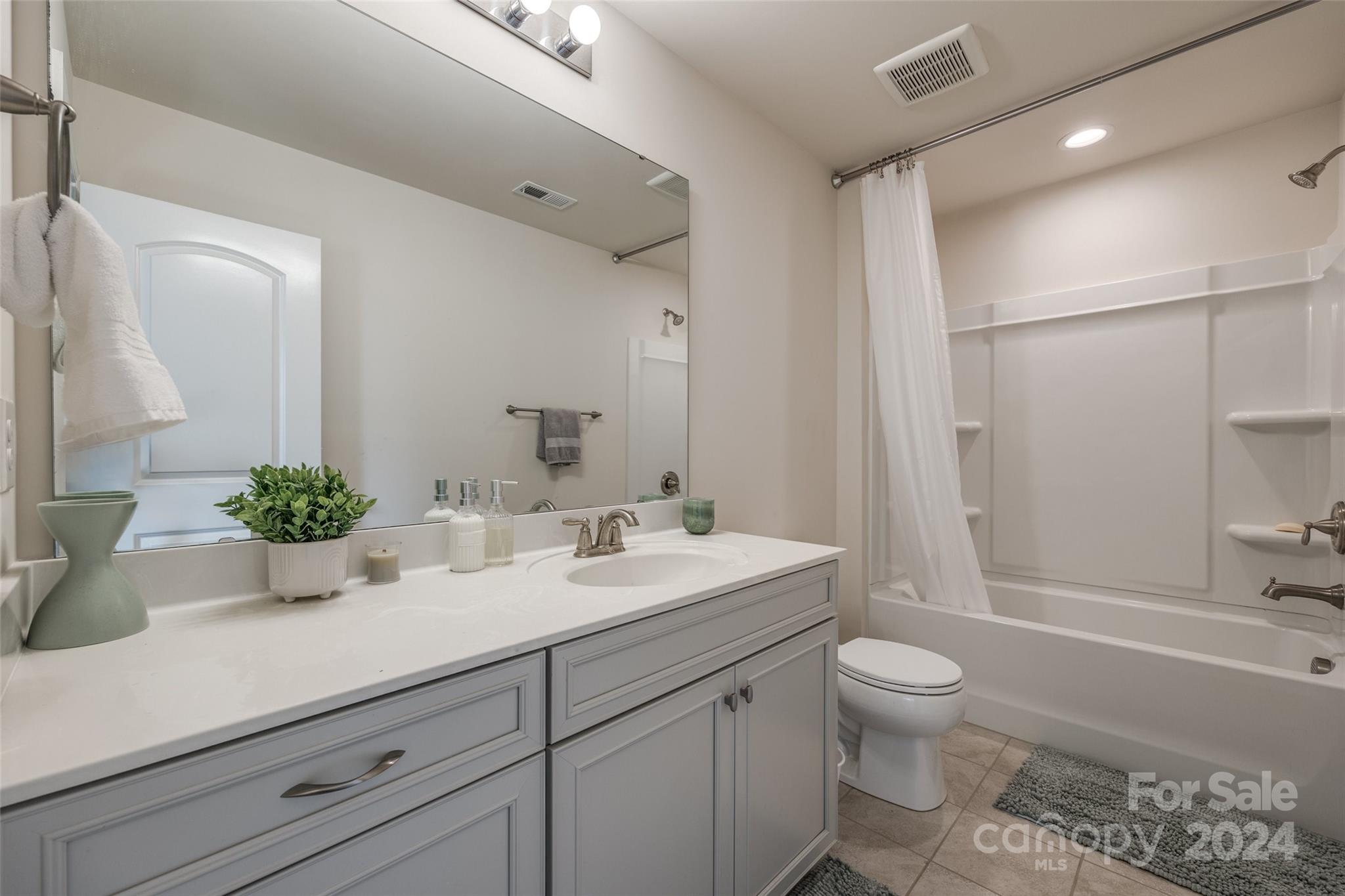 15004 Red Canoe Way