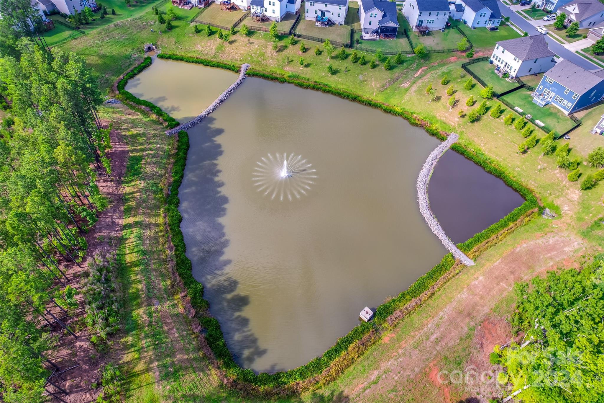 15004 Red Canoe Way