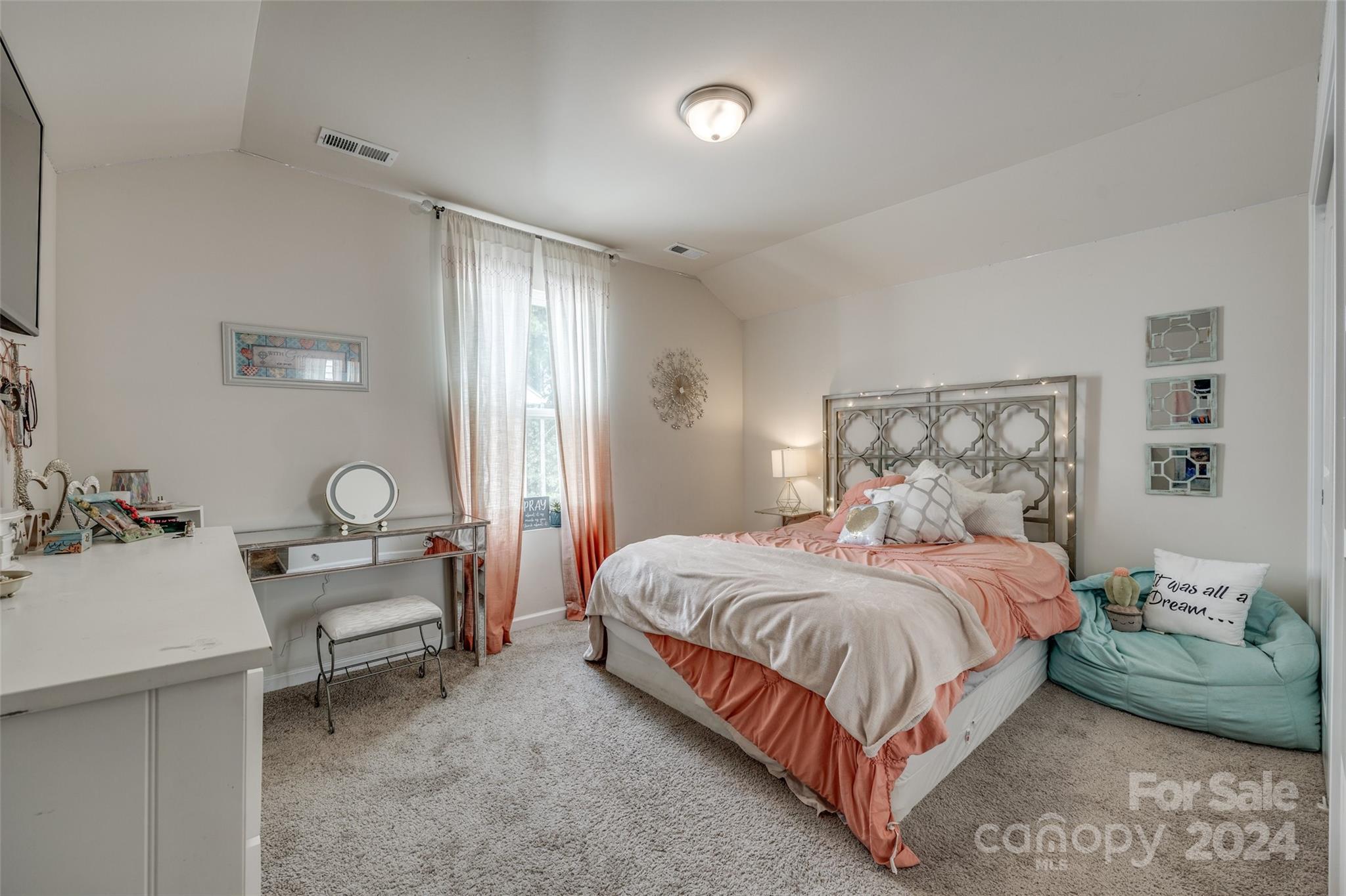 15004 Red Canoe Way