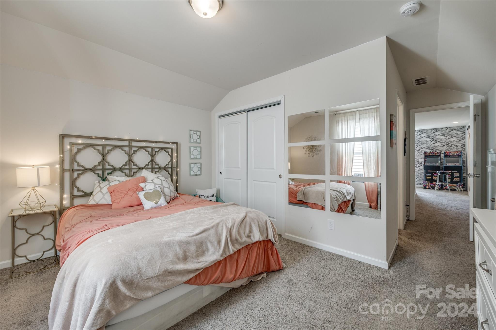 15004 Red Canoe Way