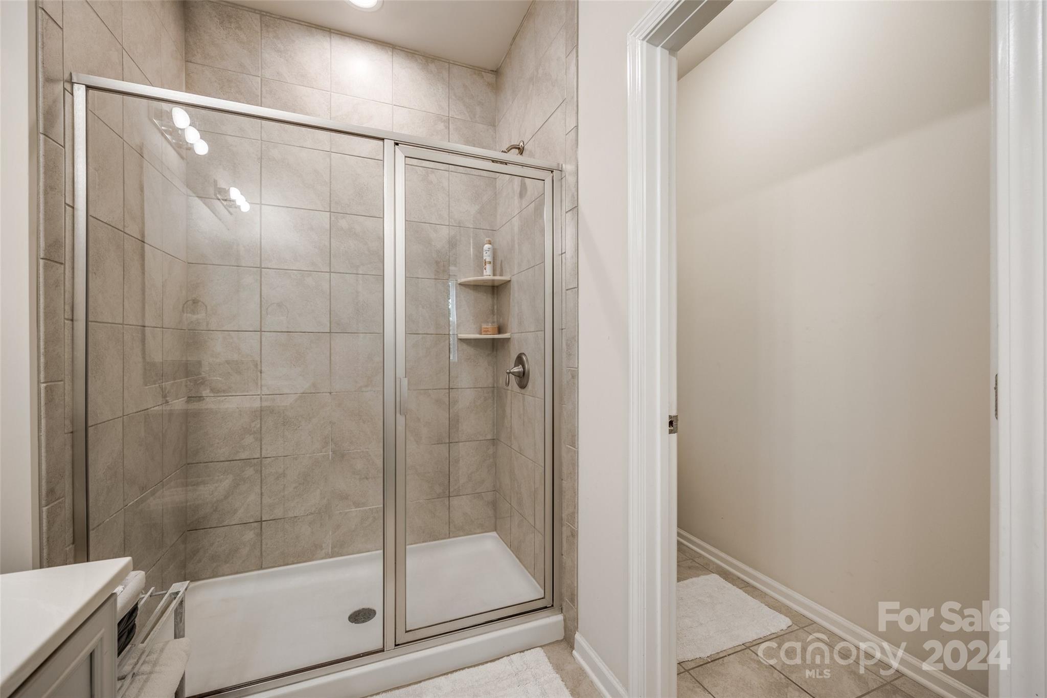 15004 Red Canoe Way