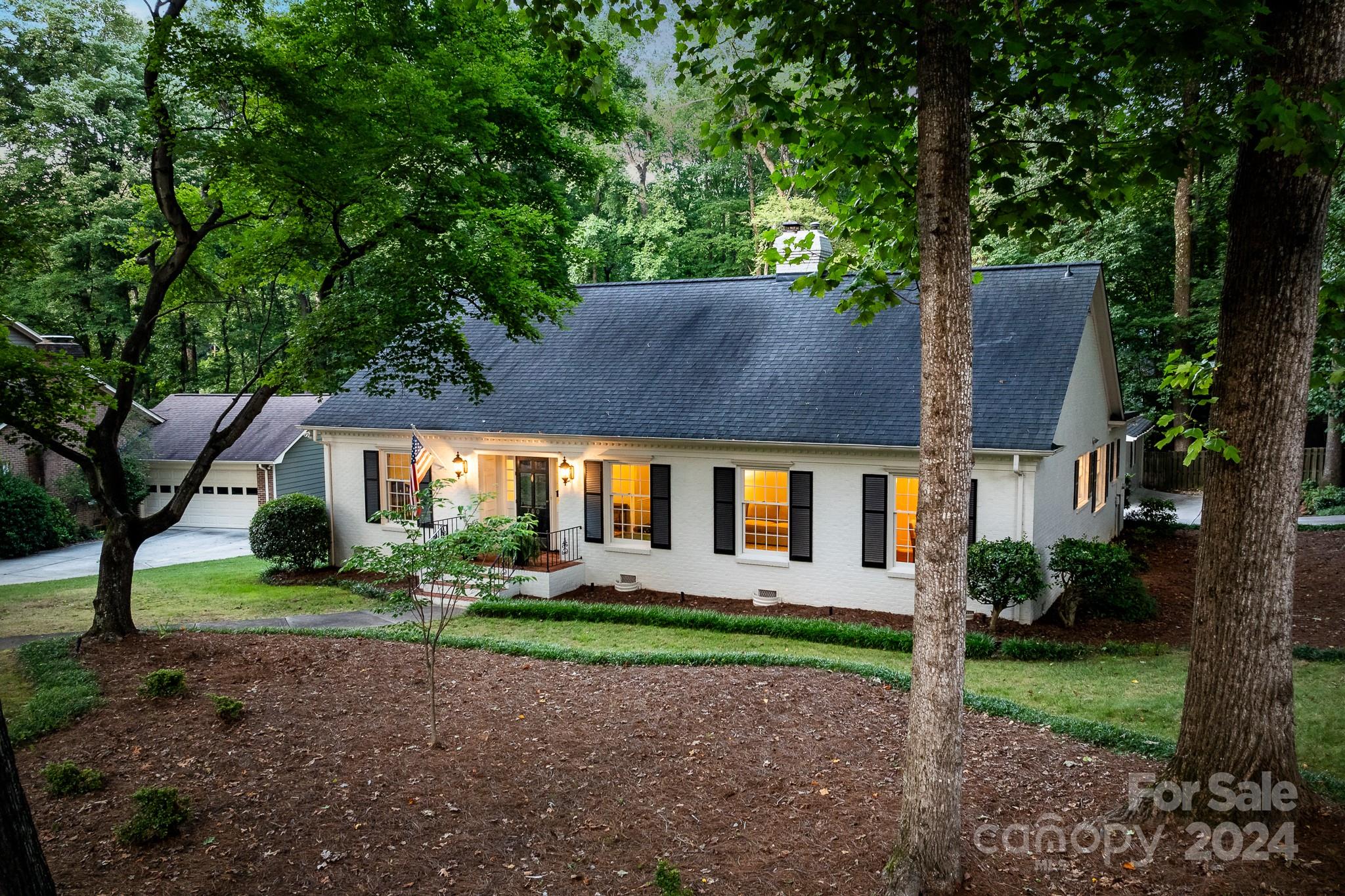 700 Nottingham Drive