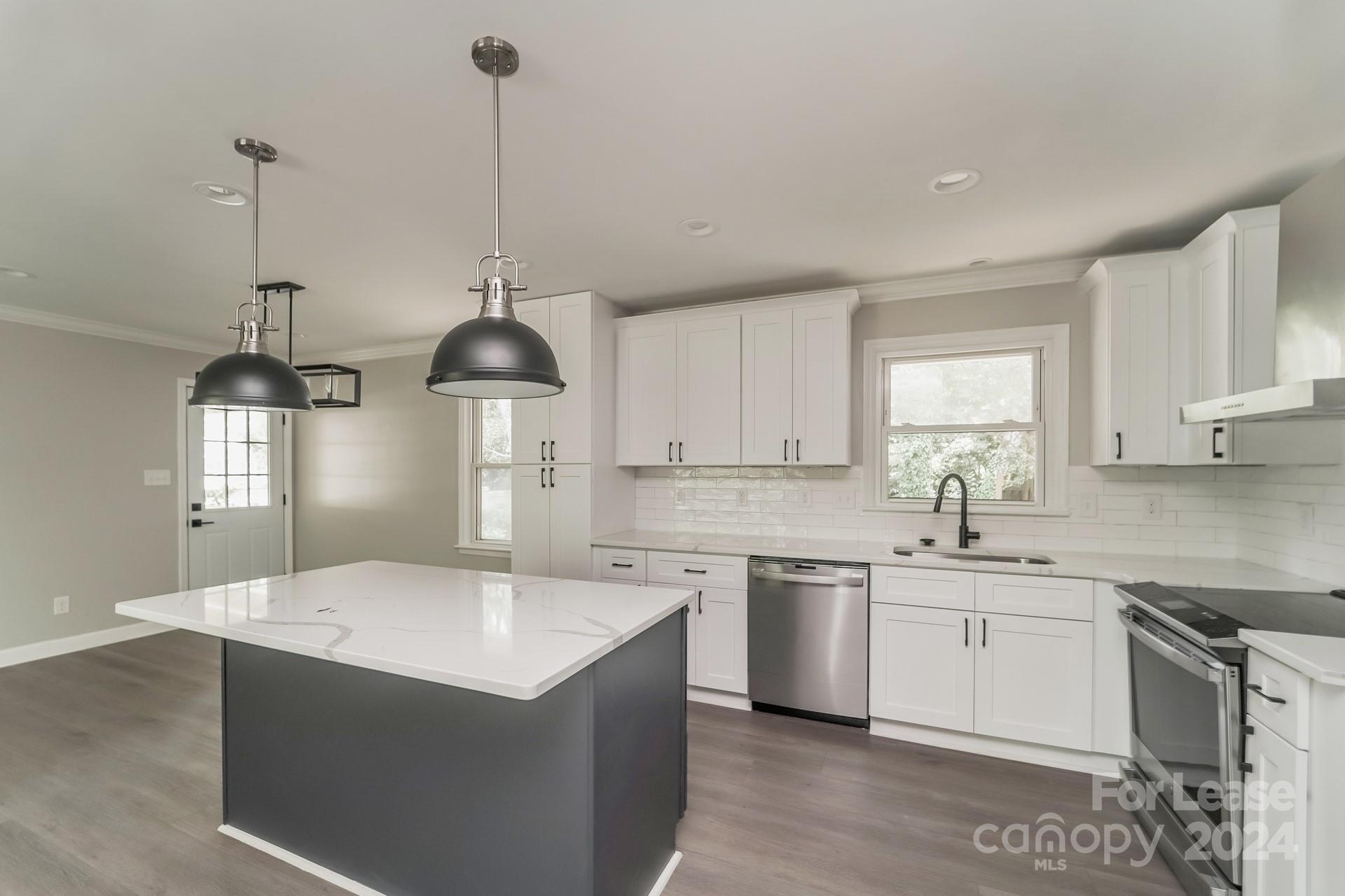 3701 Flowerfield Road