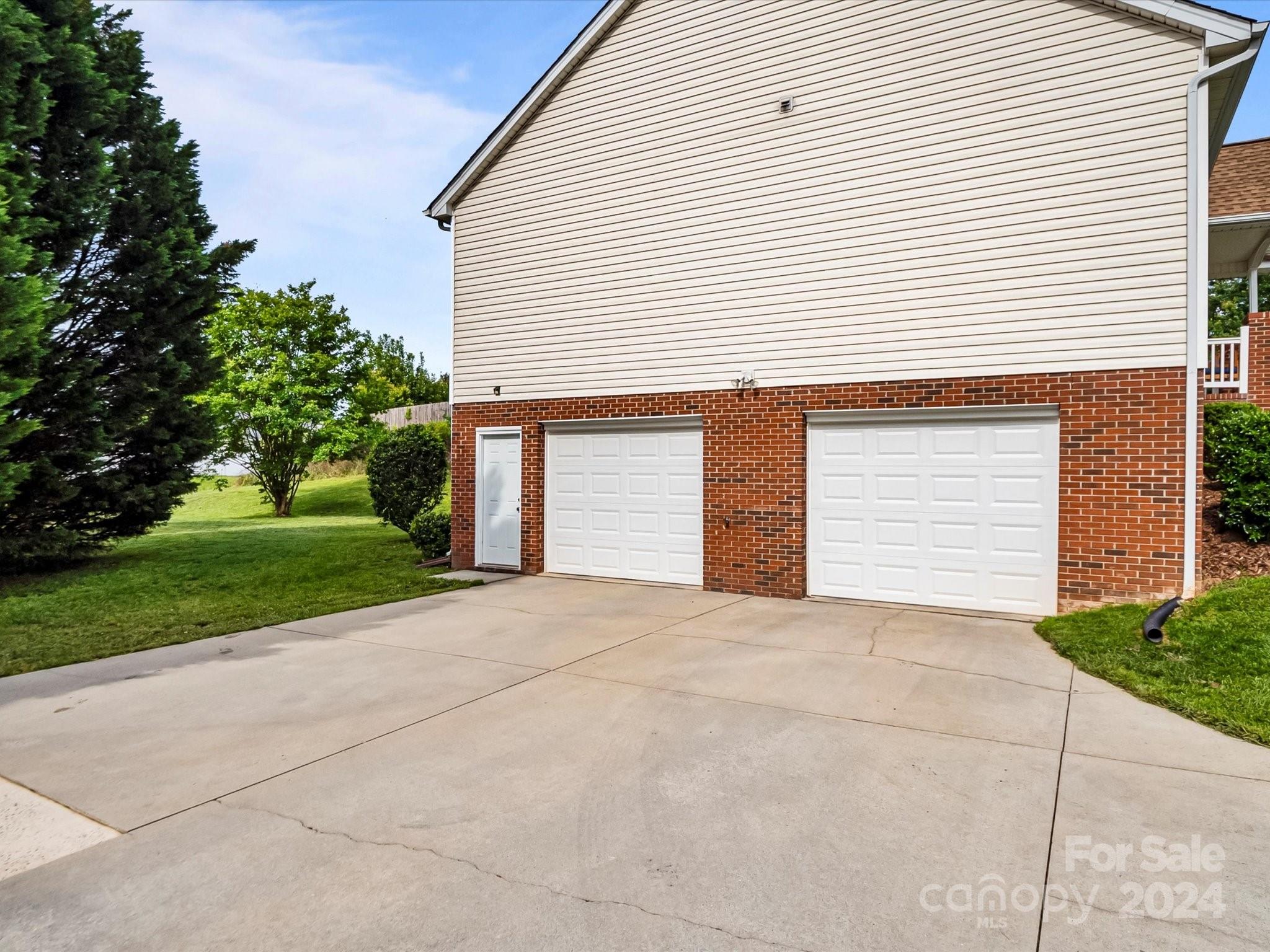108 Arbridge Court