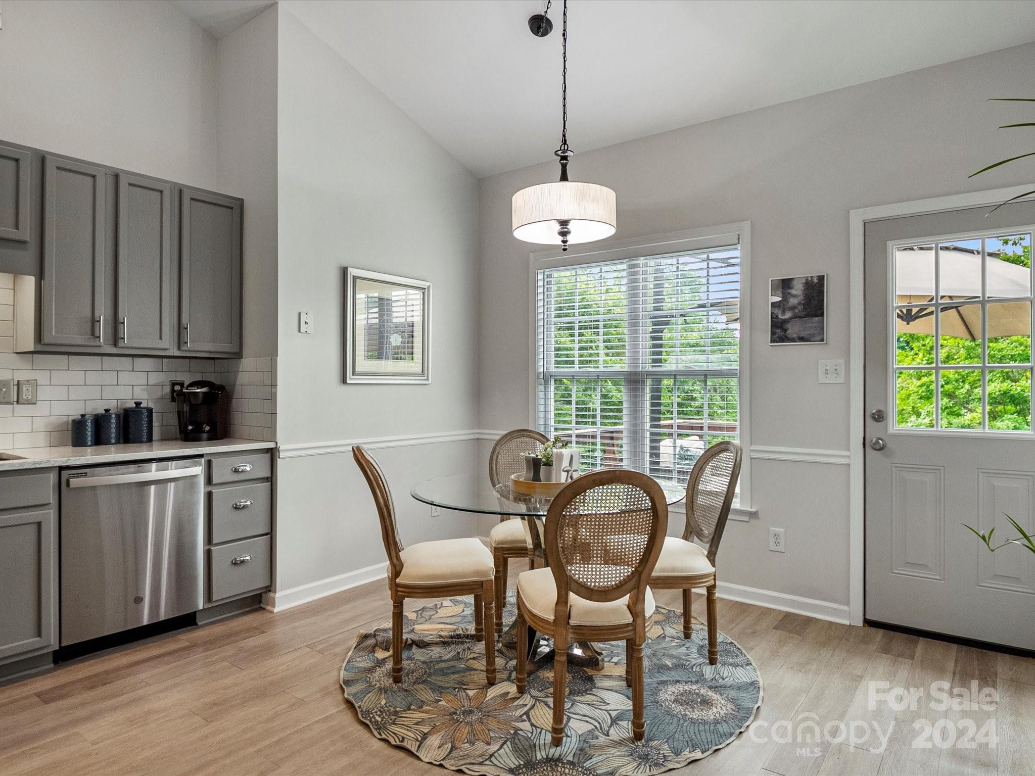108 Arbridge Court