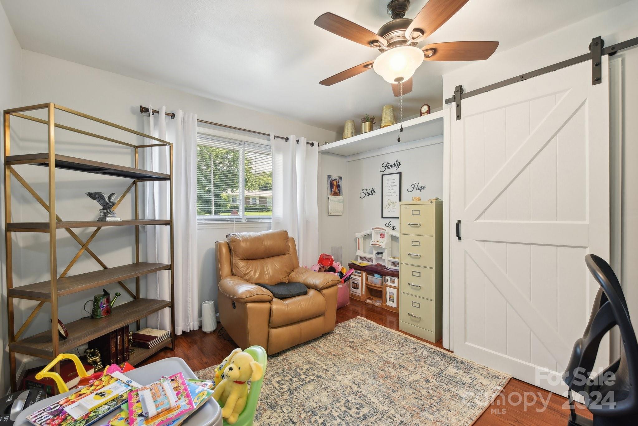 2101 Artwood Lane