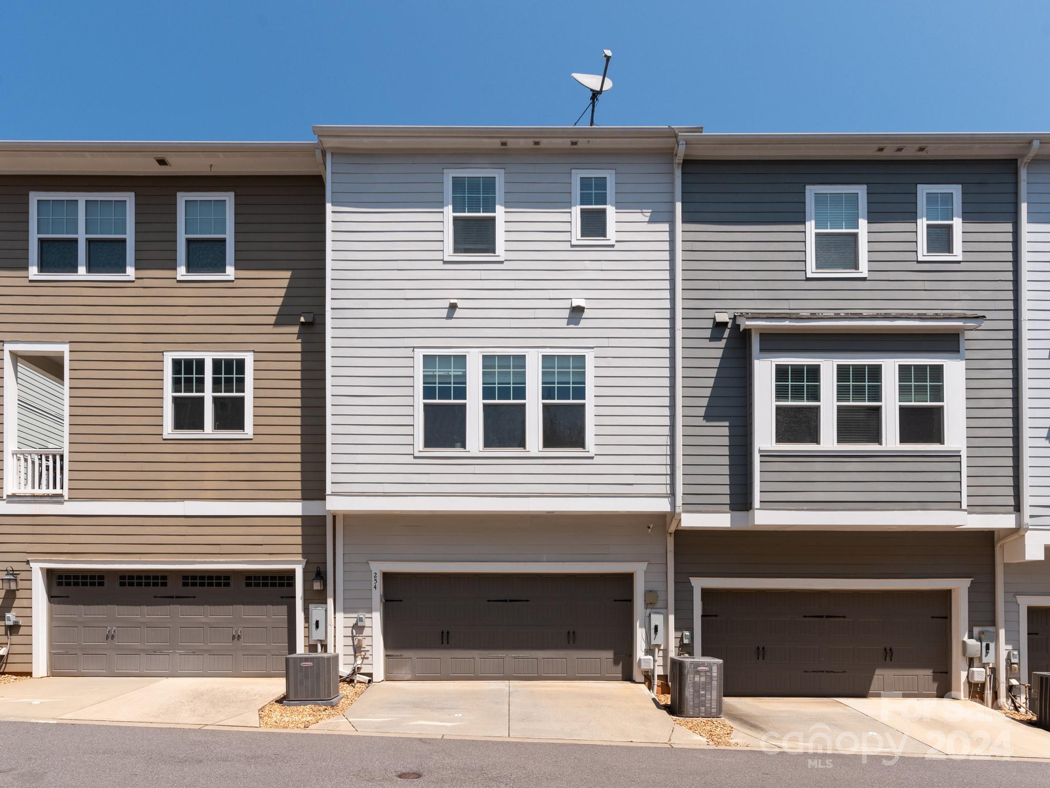 254 Iverson Way