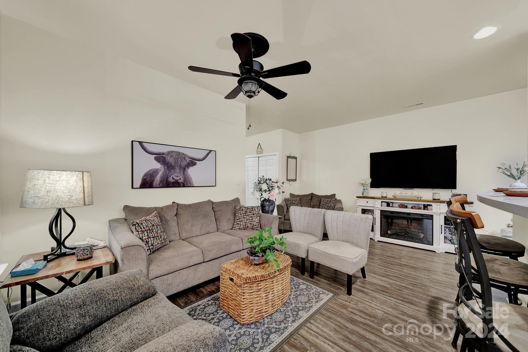 2546 Carya Pond Lane