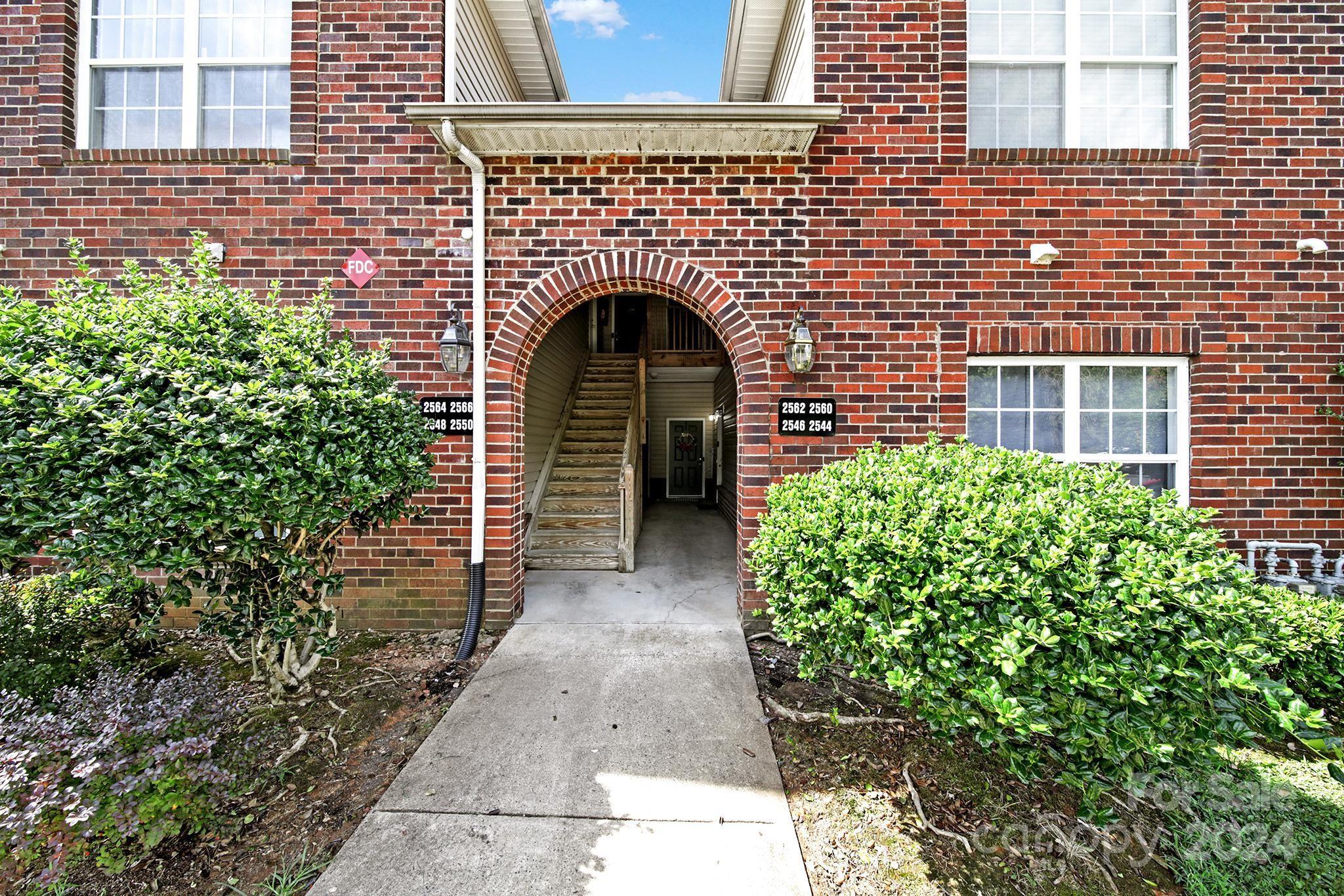 2546 Carya Pond Lane