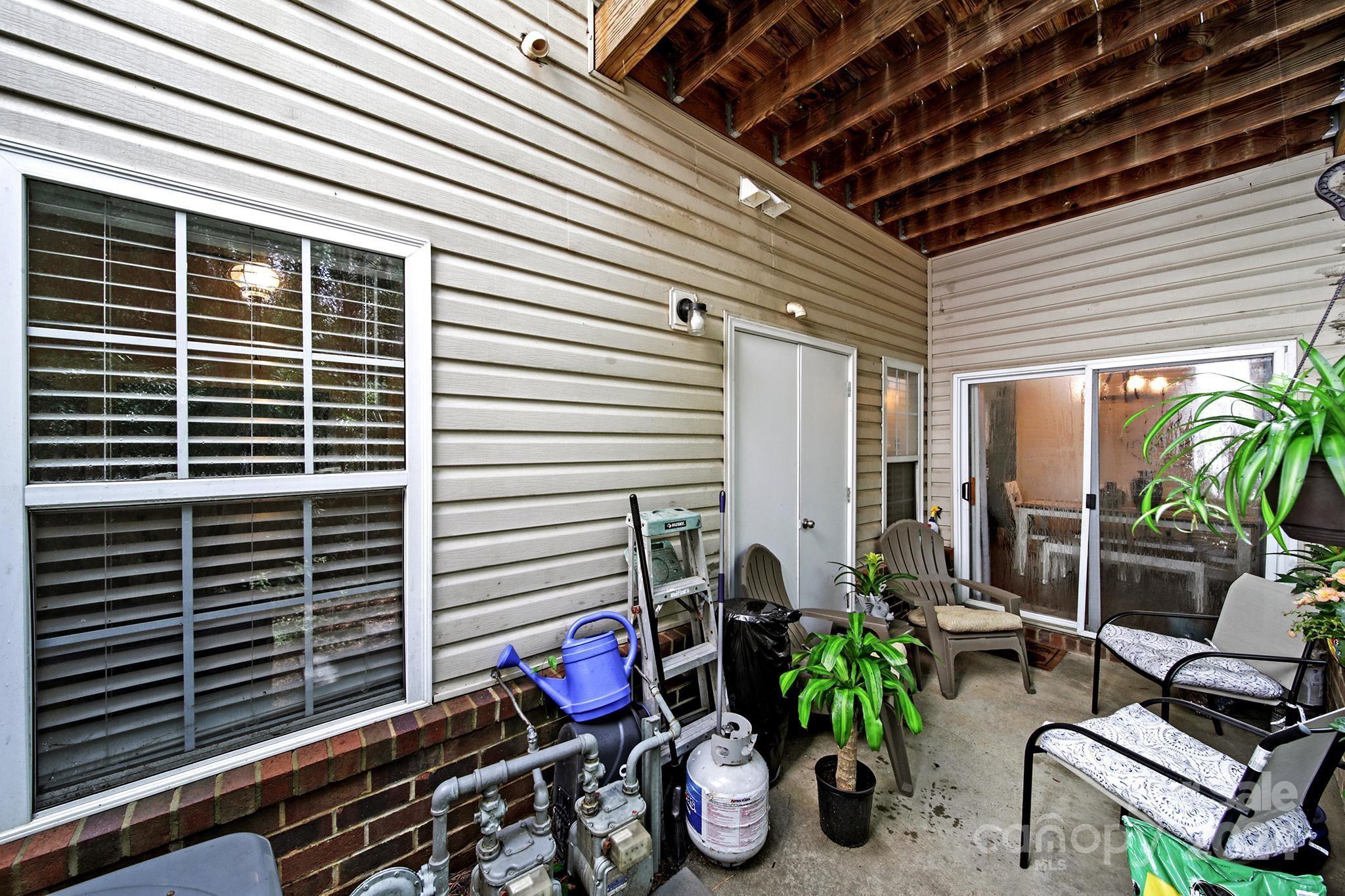 2546 Carya Pond Lane