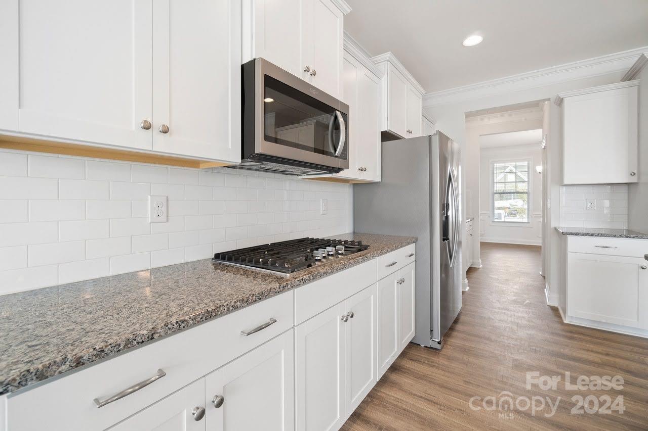 1024 Arbury Way