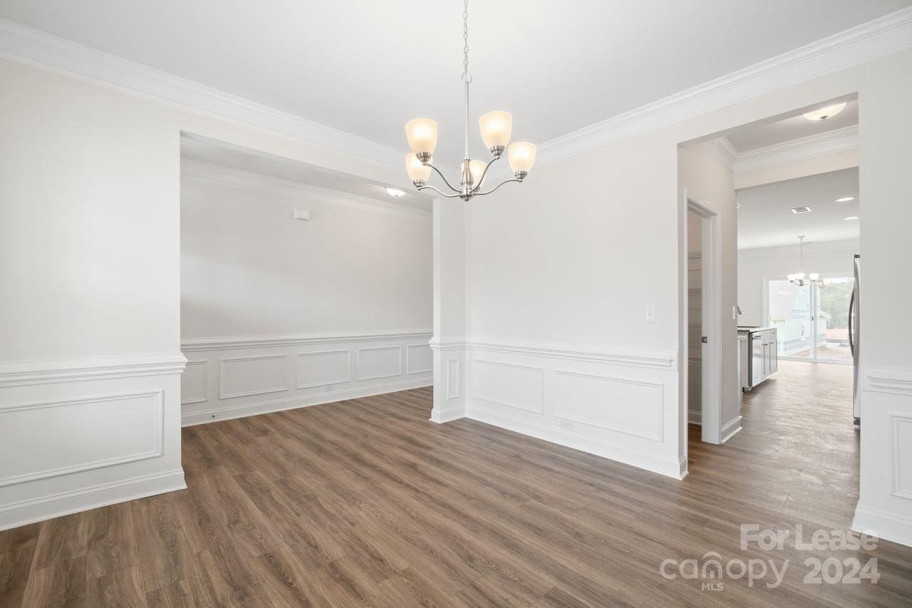 1024 Arbury Way