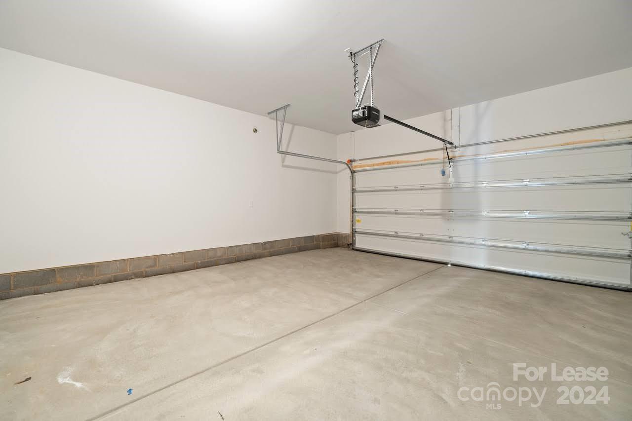 1024 Arbury Way