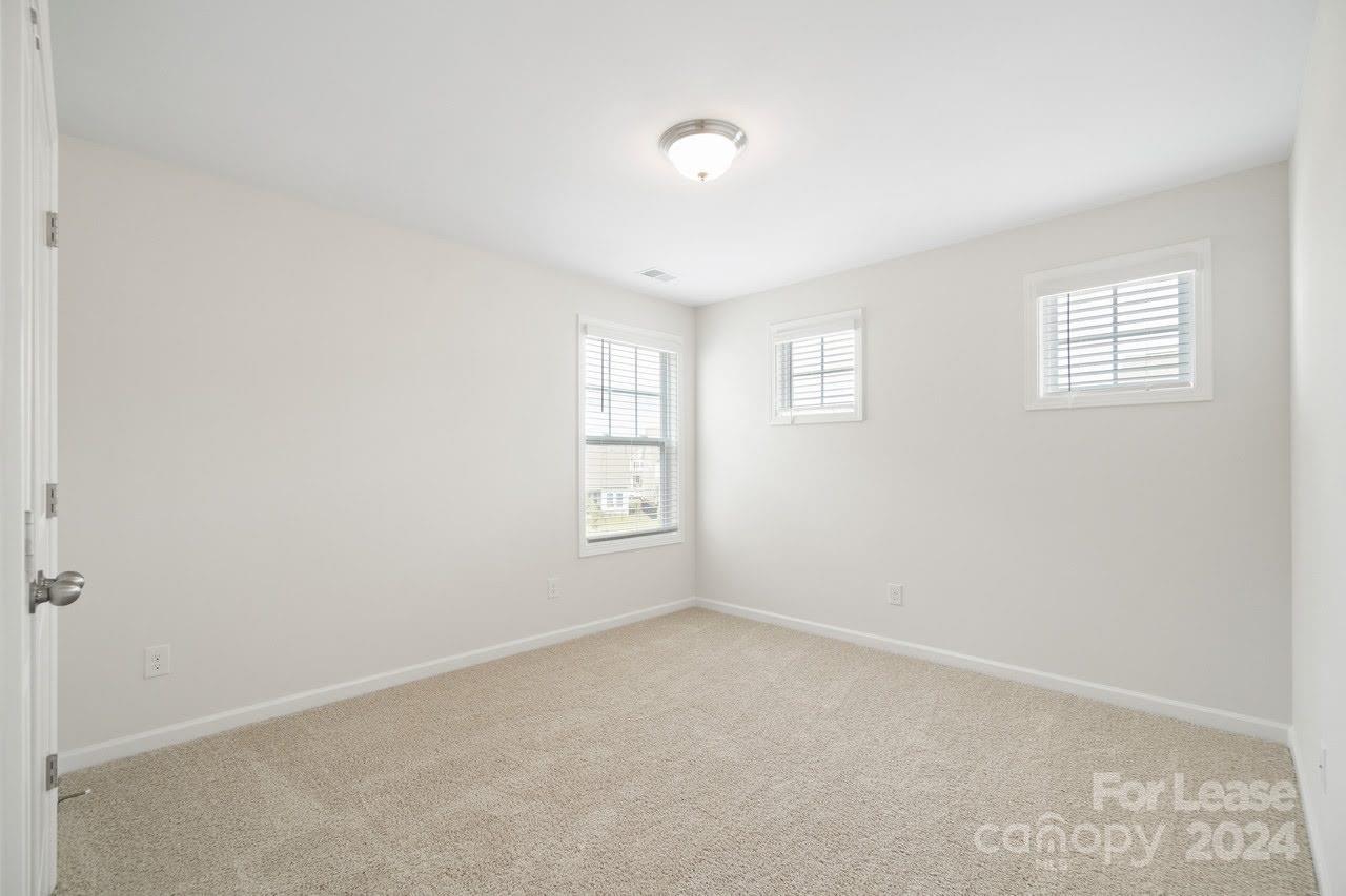 1024 Arbury Way