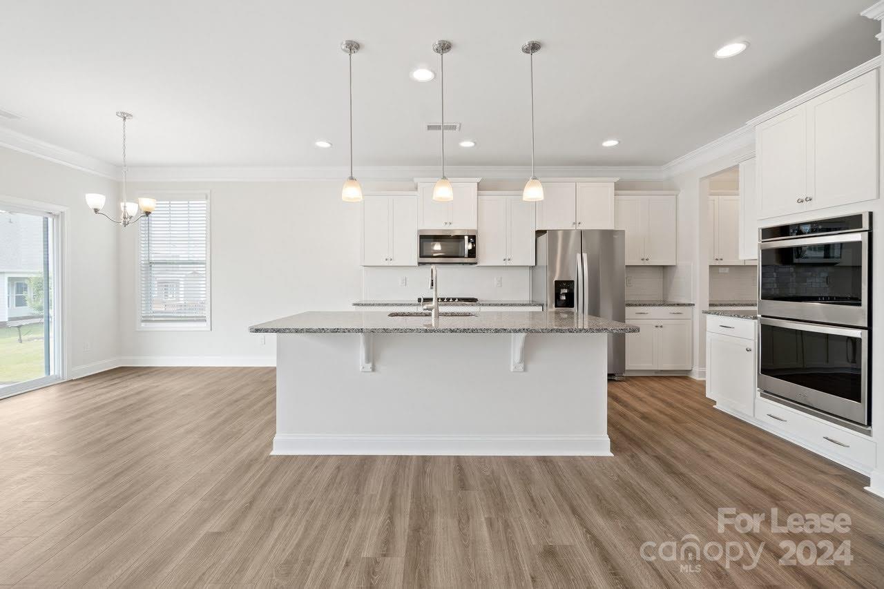 1024 Arbury Way
