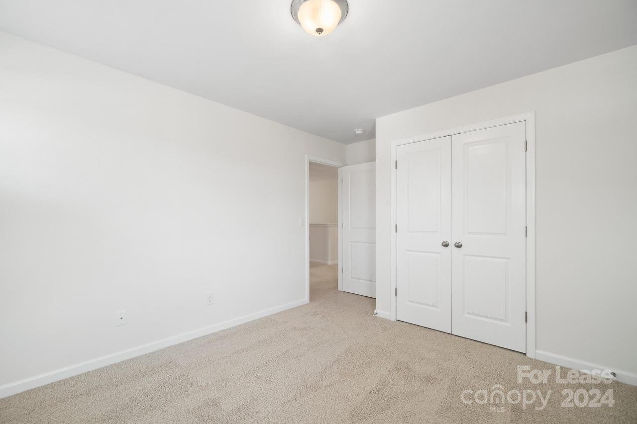 1024 Arbury Way