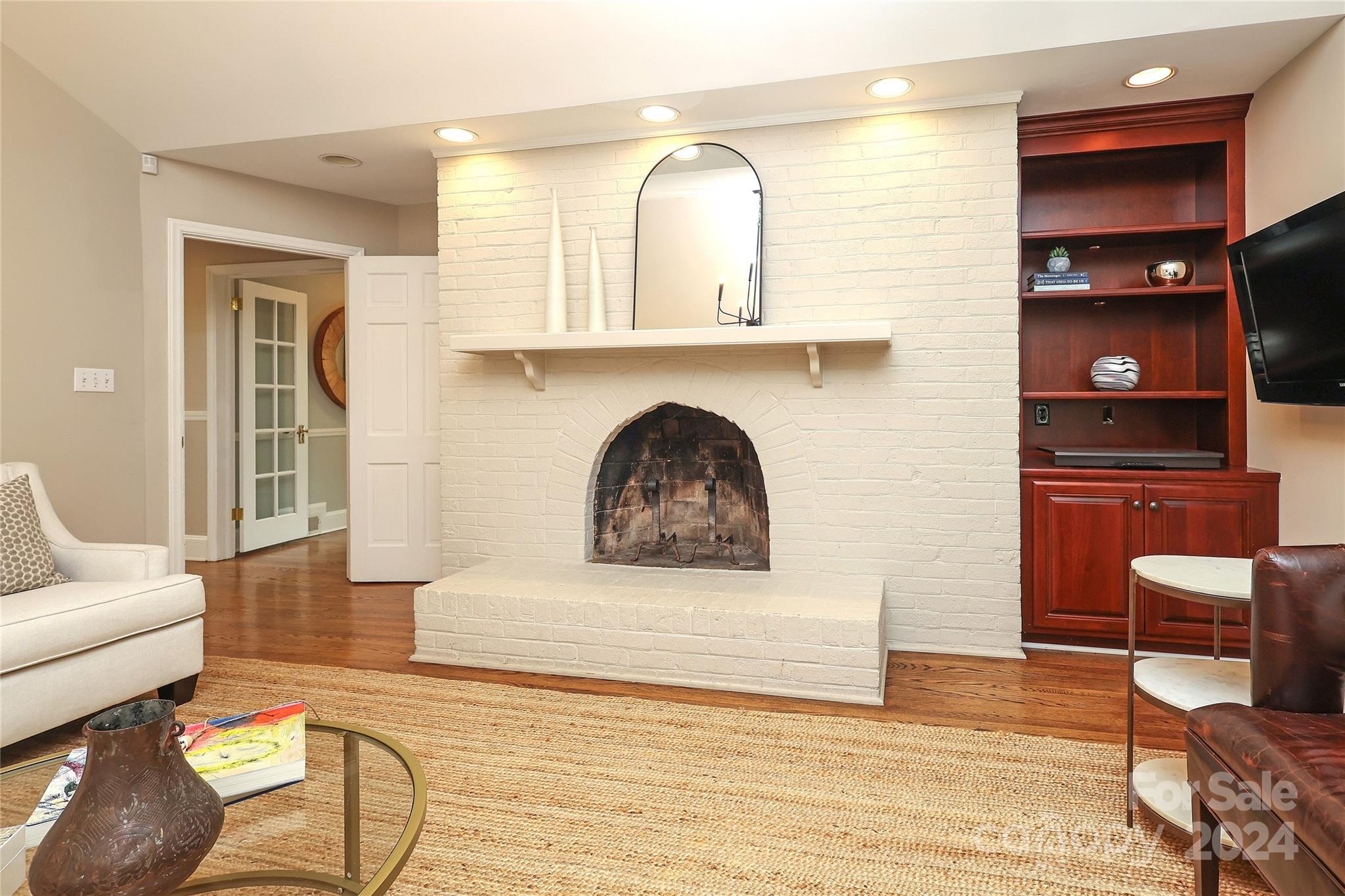 528 Ellsworth Road
