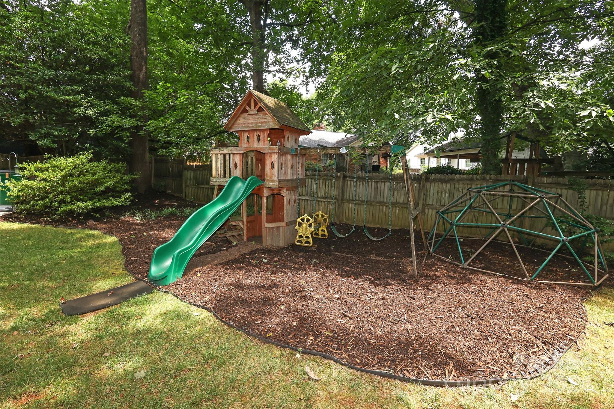528 Ellsworth Road