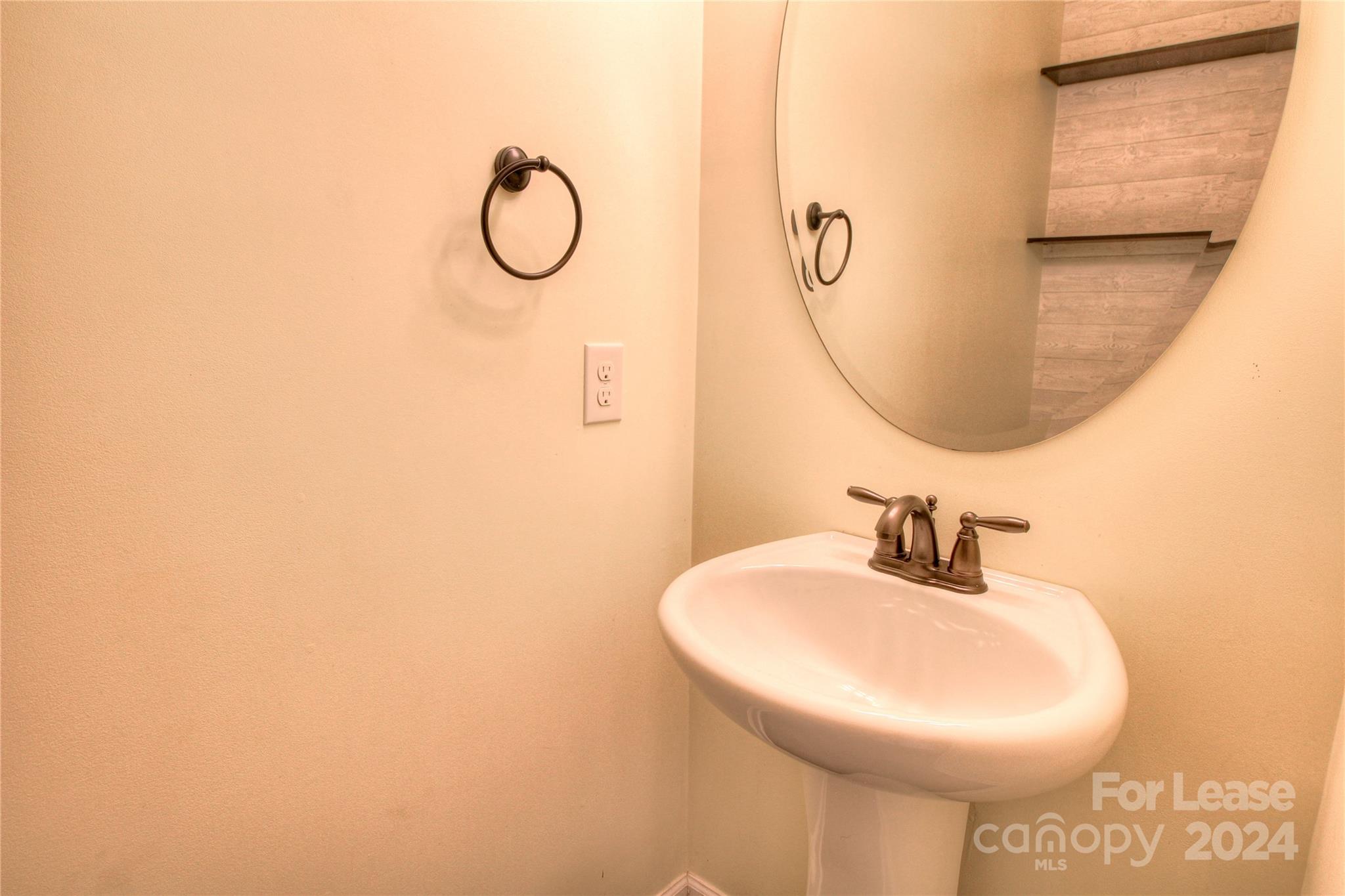 1444 Ridgehaven Road