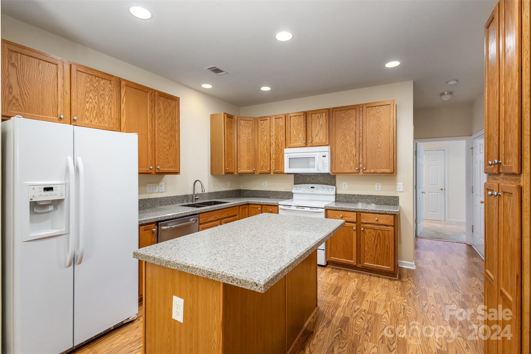 6815 Cinnamon Circle