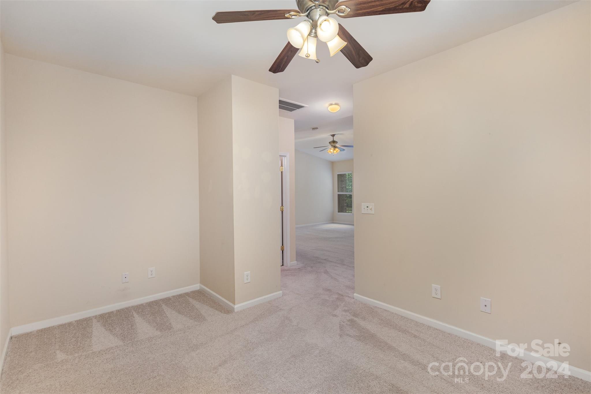 6815 Cinnamon Circle
