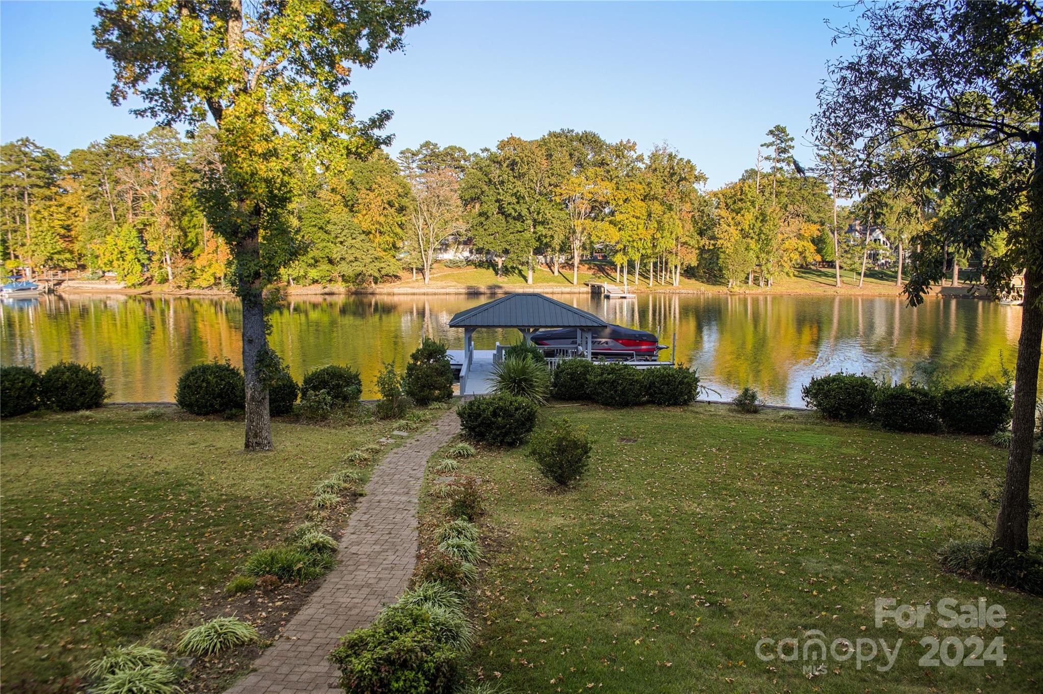 2315 Meffert Lane