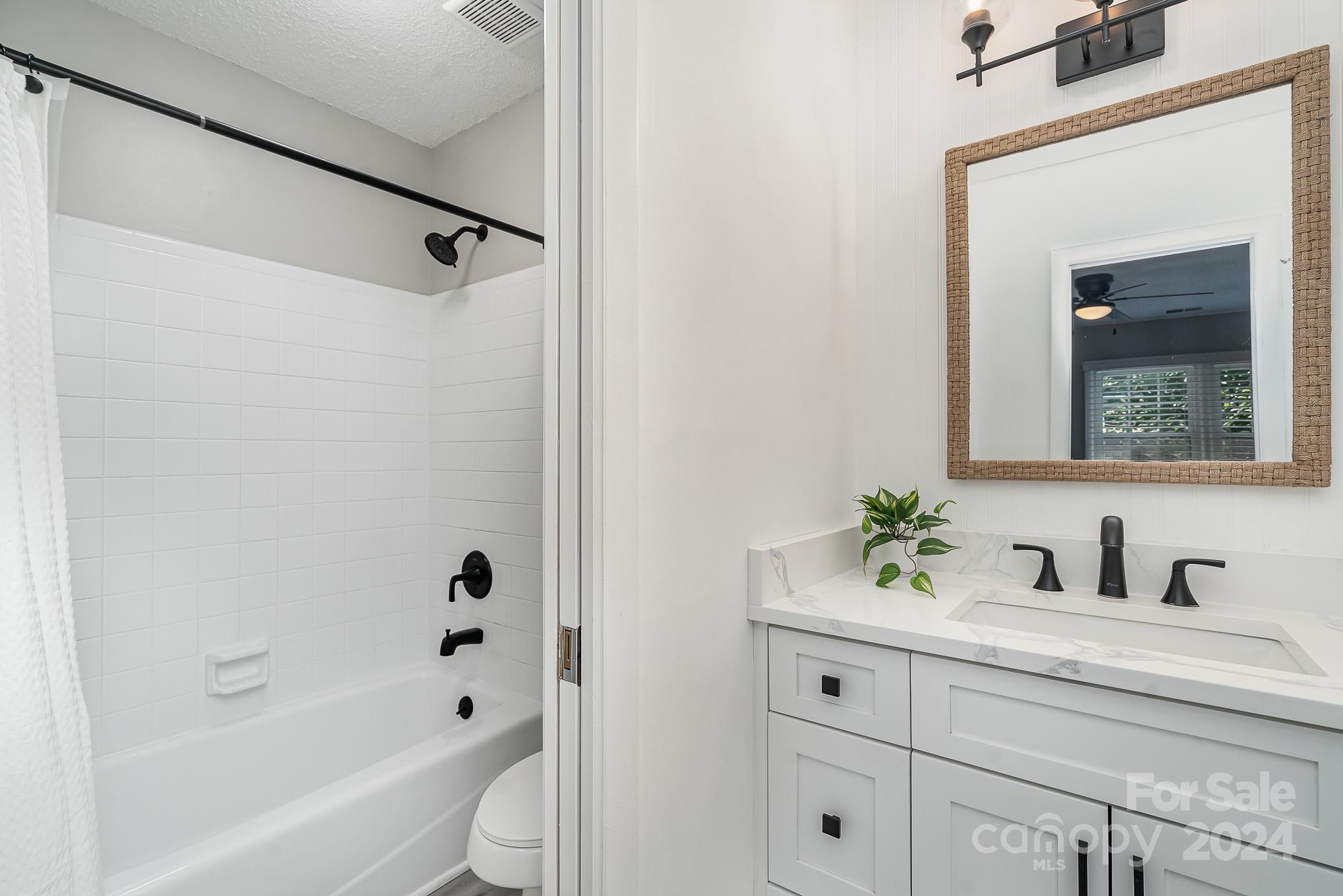 9019 Nolley Court Unit: E