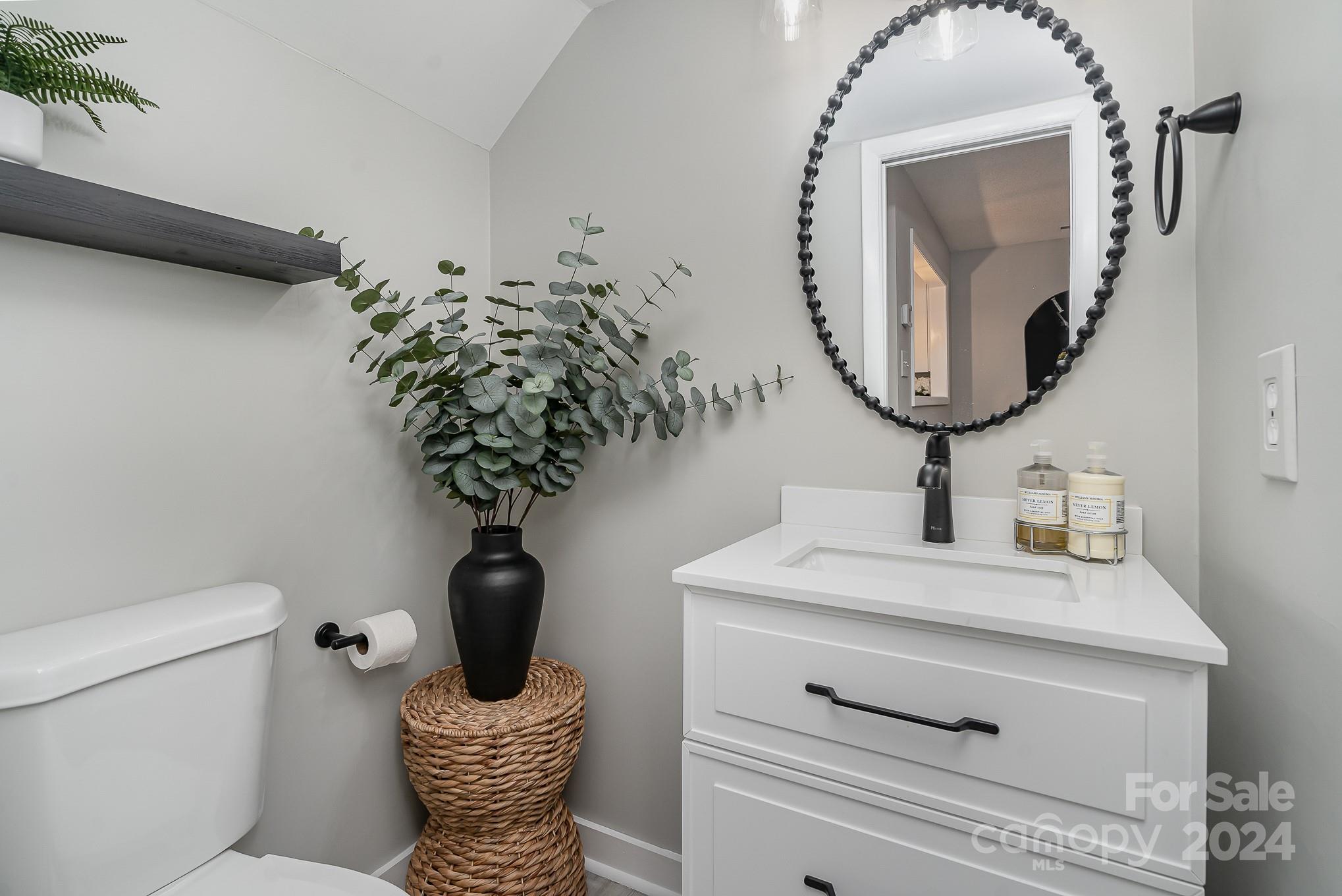 9019 Nolley Court Unit: E