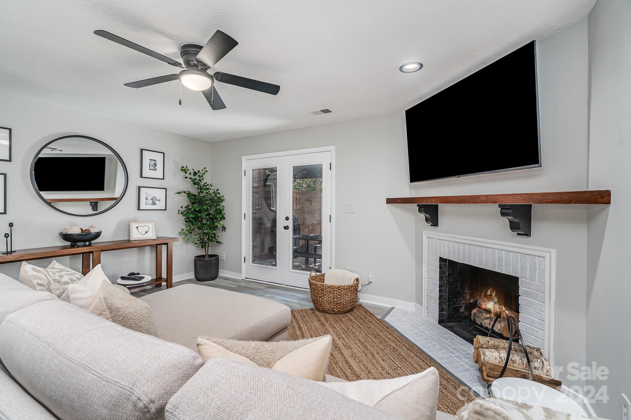 9019 Nolley Court Unit: E
