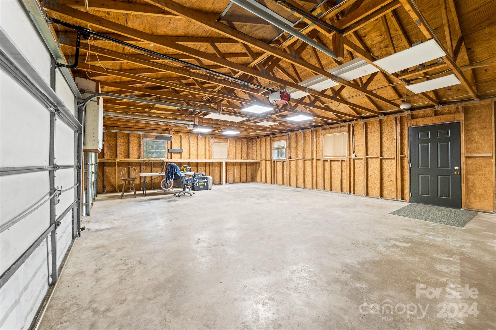 5305 Reid Road