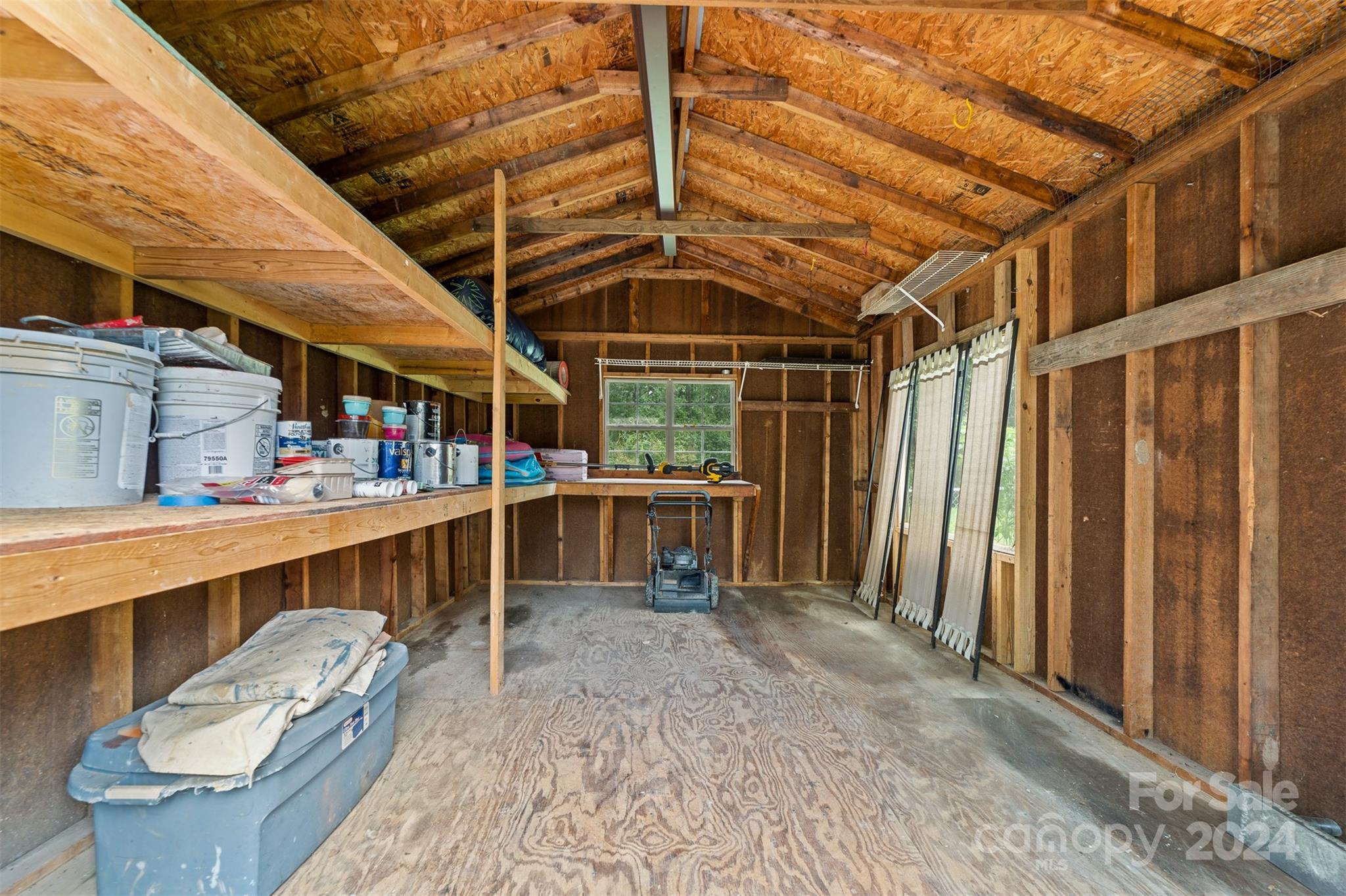5305 Reid Road